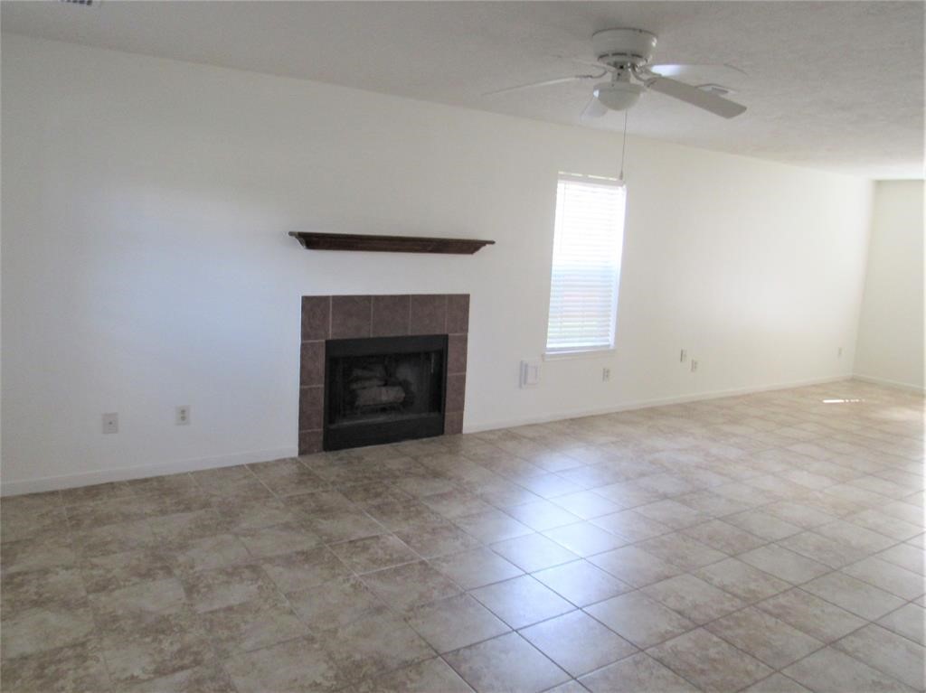 18822 Timber Way Drive Property Photo 4