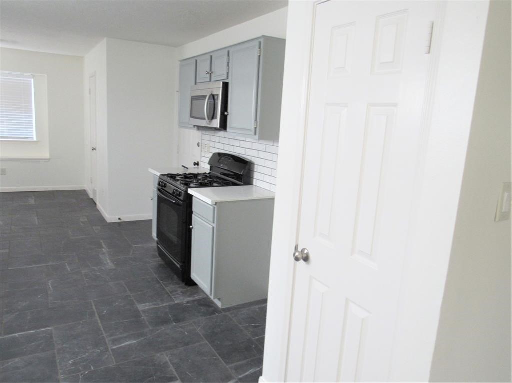 18822 Timber Way Drive Property Photo 6