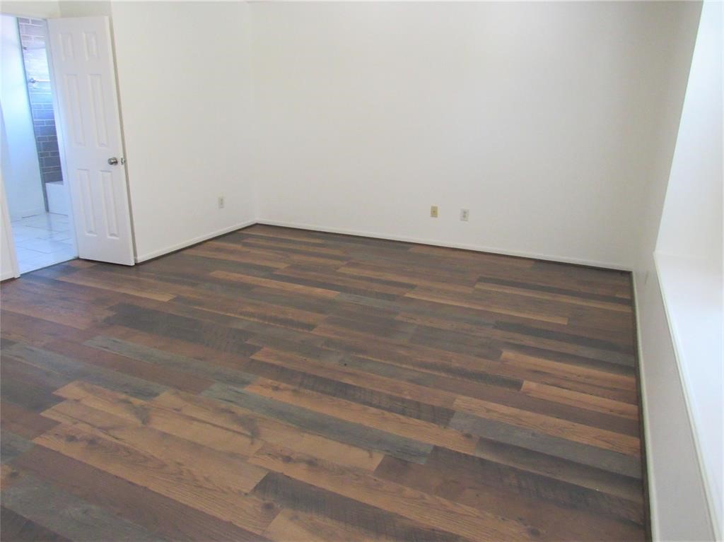 18822 Timber Way Drive Property Photo 11