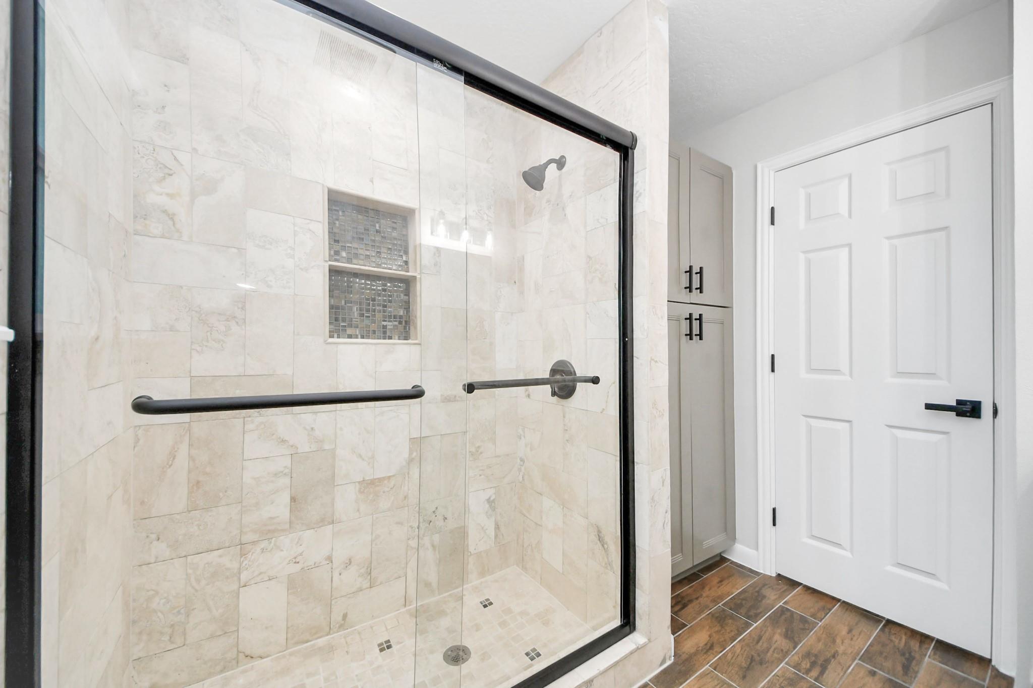 6015 Mcknight Street, Houston Tx 77035 Property Photo 17