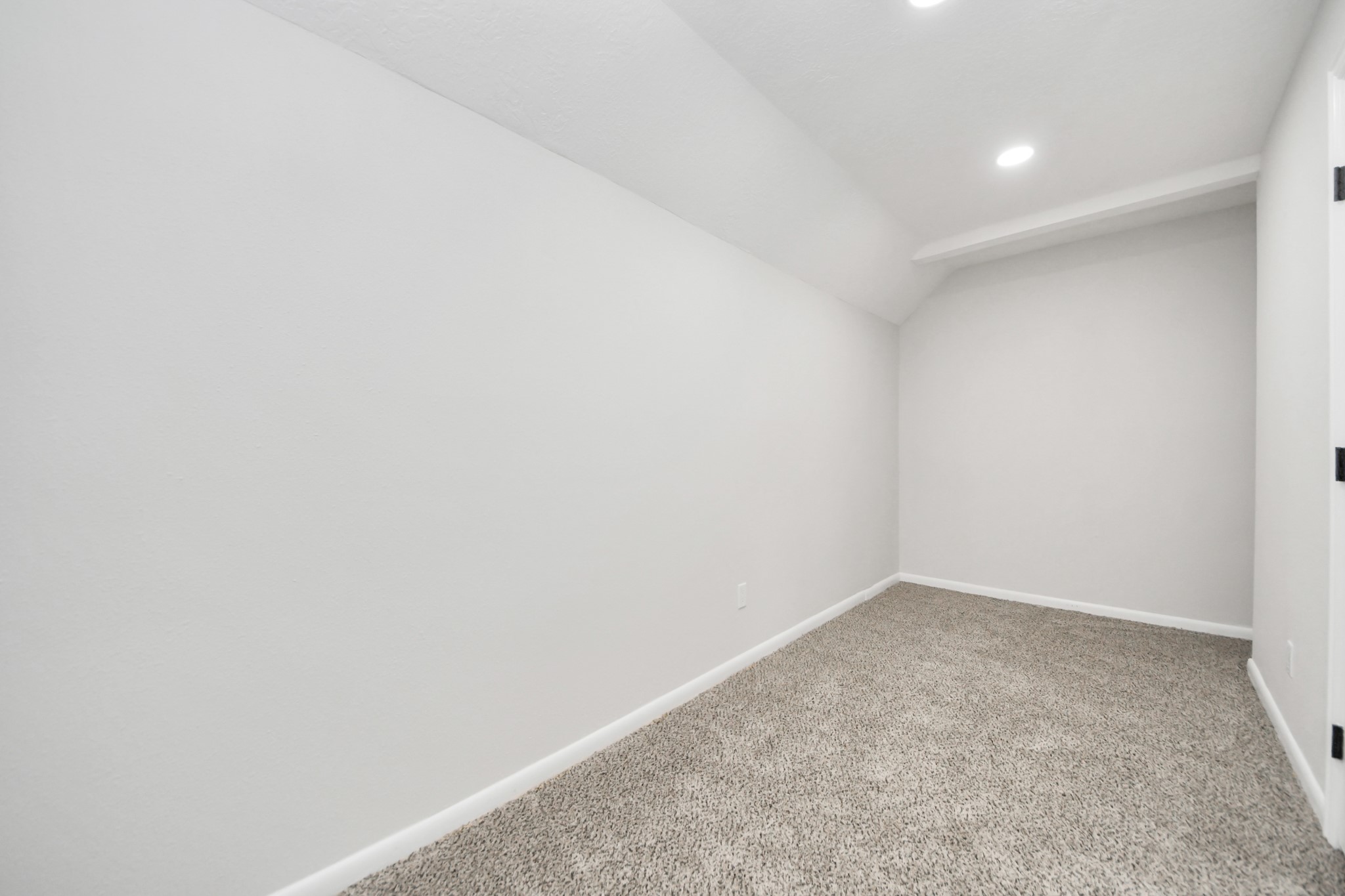 6015 Mcknight Street Property Photo 19