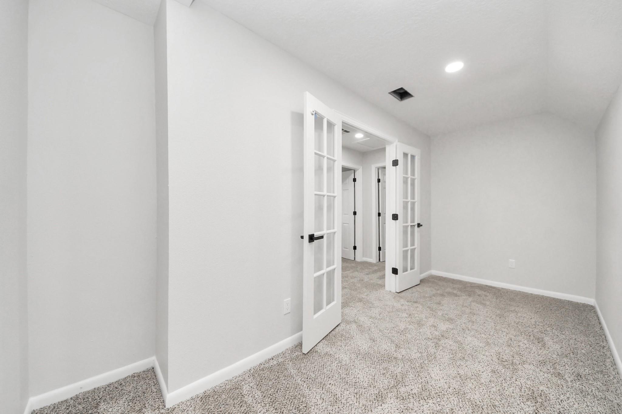 6015 Mcknight Street, Houston Tx 77035 Property Photo 20
