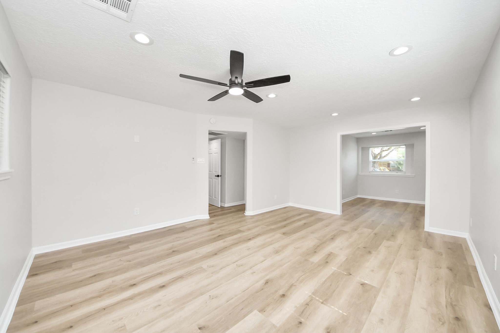 6015 Mcknight Street Property Photo 31