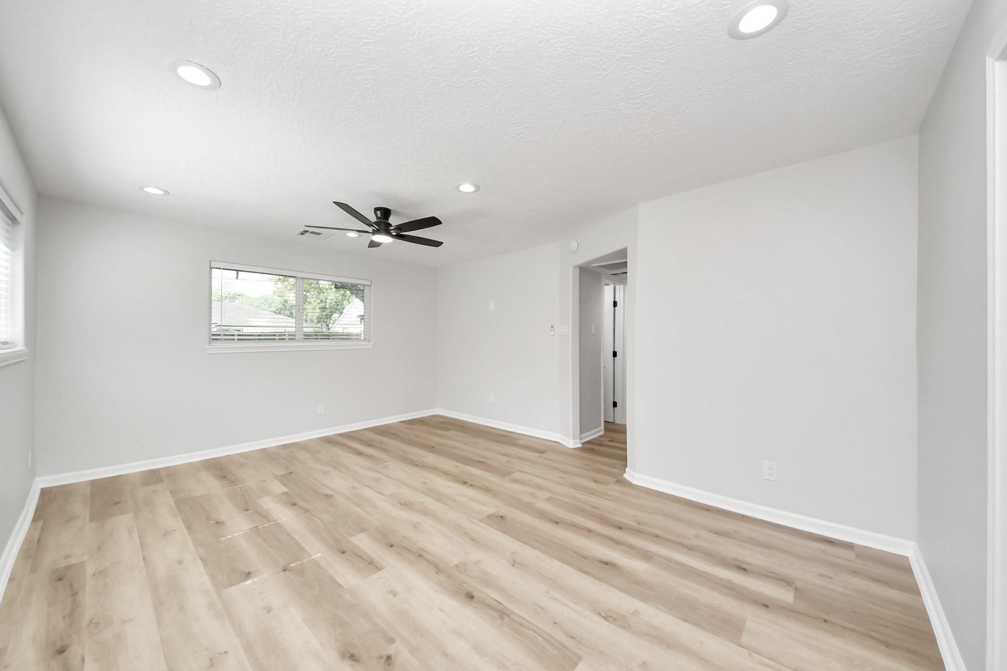 6015 Mcknight Street, Houston Tx 77035 Property Photo 32