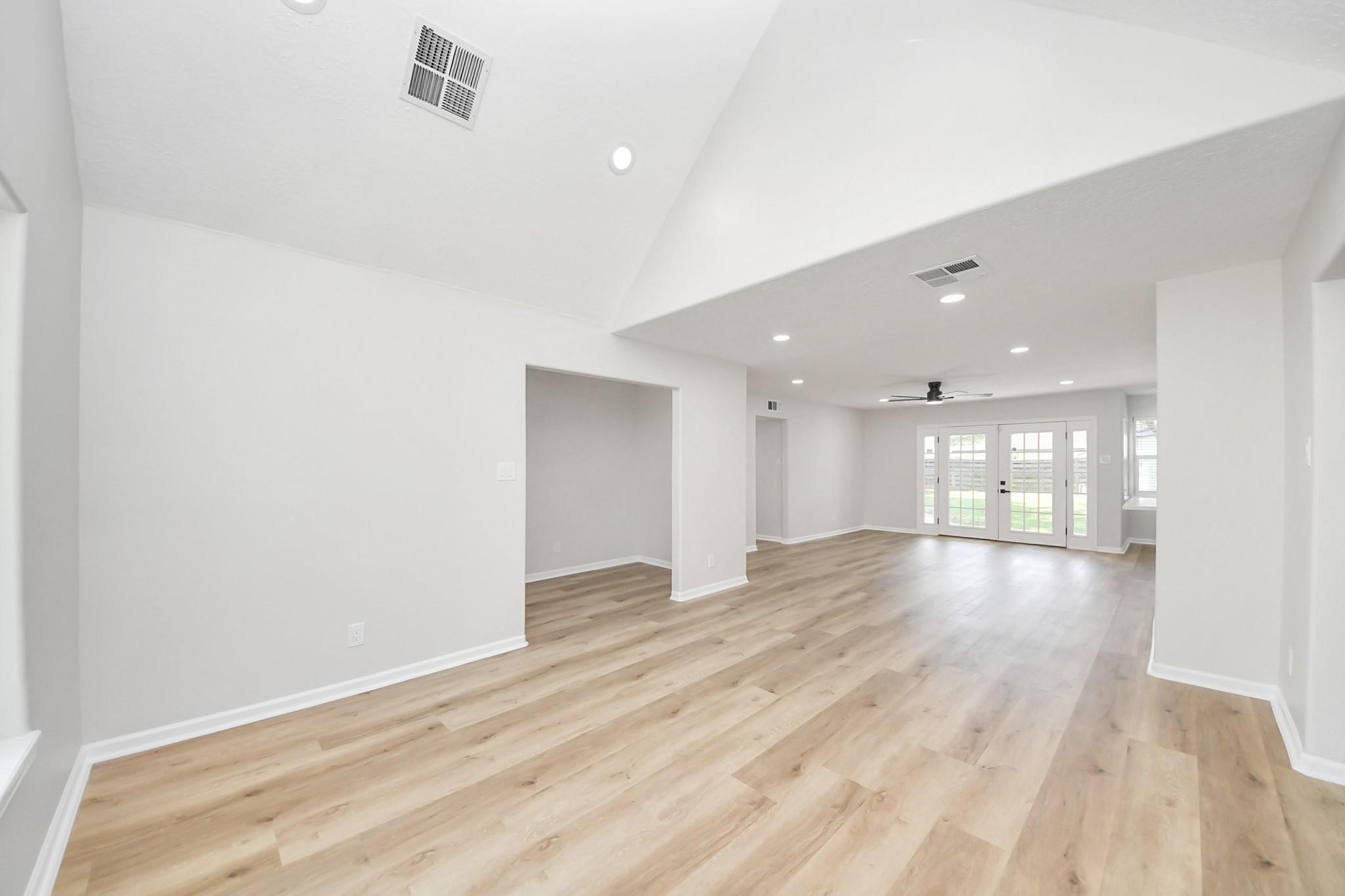 6015 Mcknight Street, Houston Tx 77035 Property Photo 36