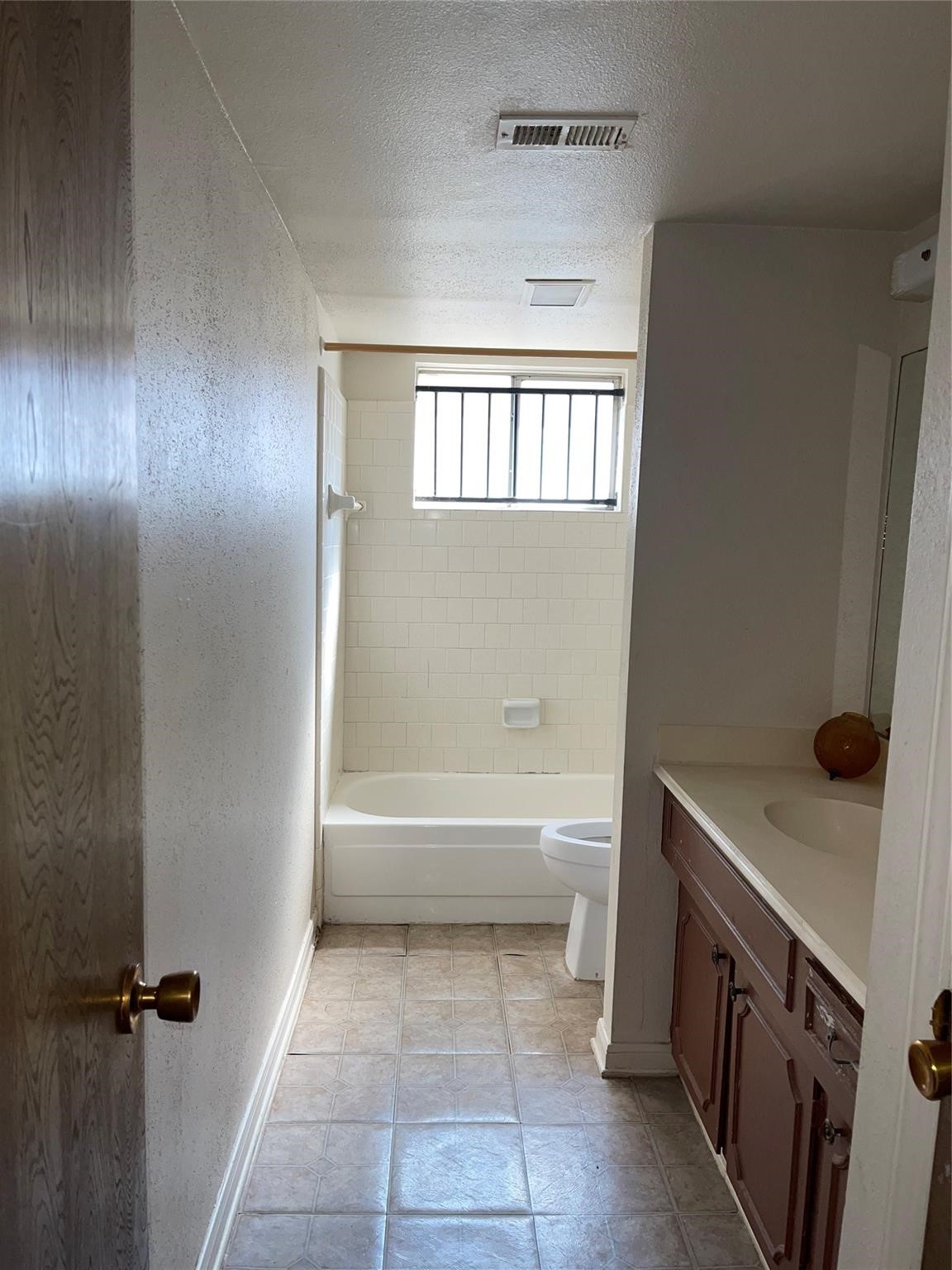 2215 Winter Bay Lane Property Photo 10