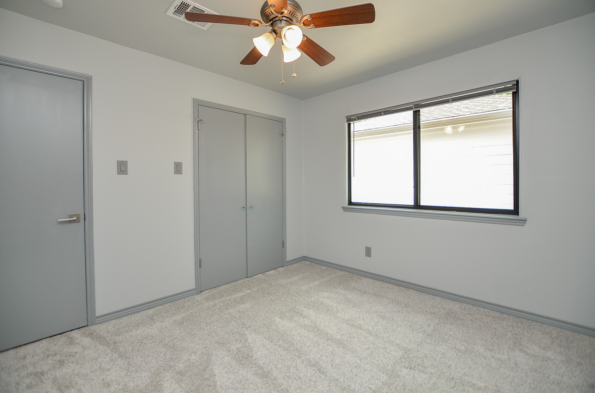 1702 Cherry Bend Drive Property Photo 21
