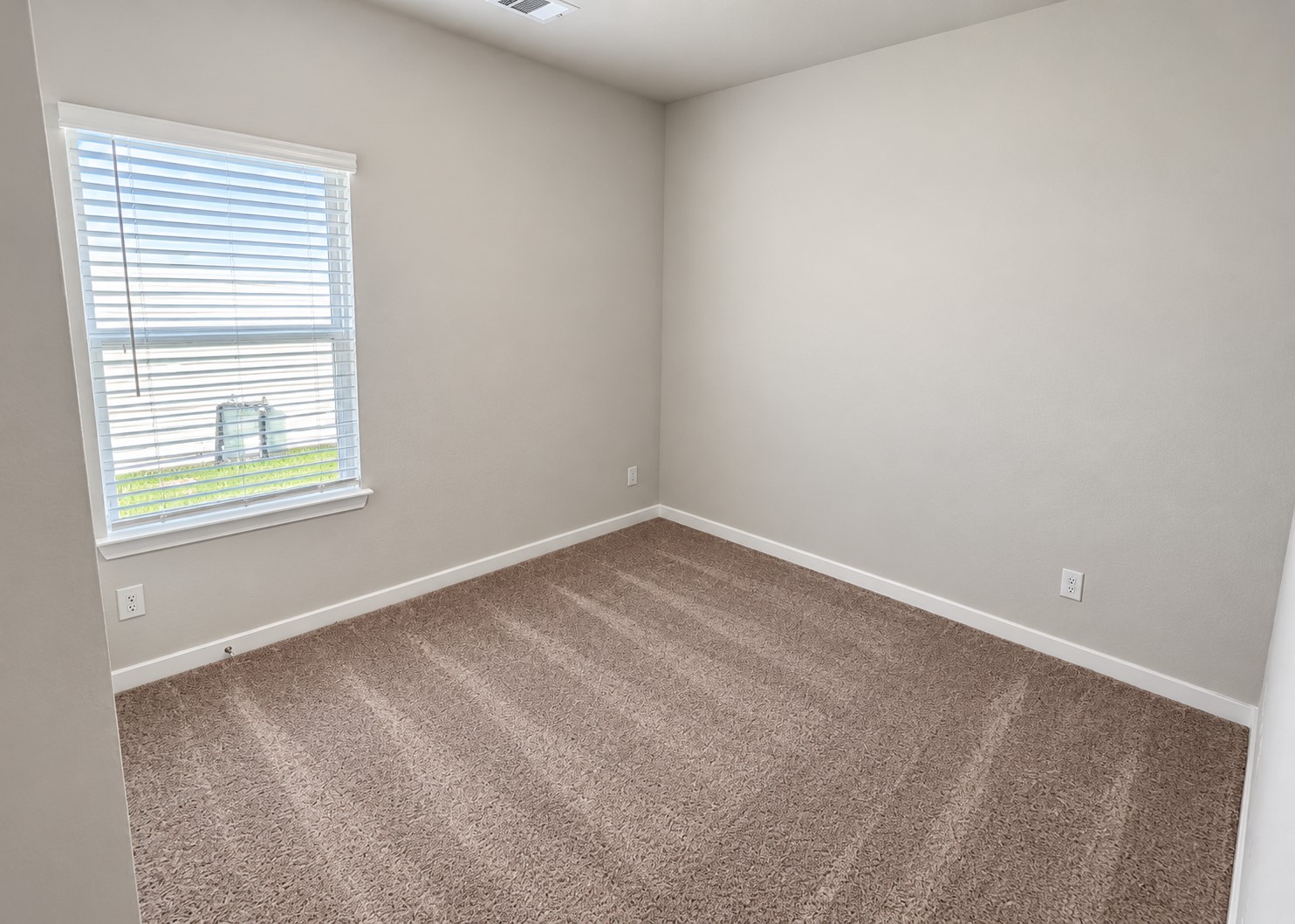 4026 Bay Court Property Photo 13