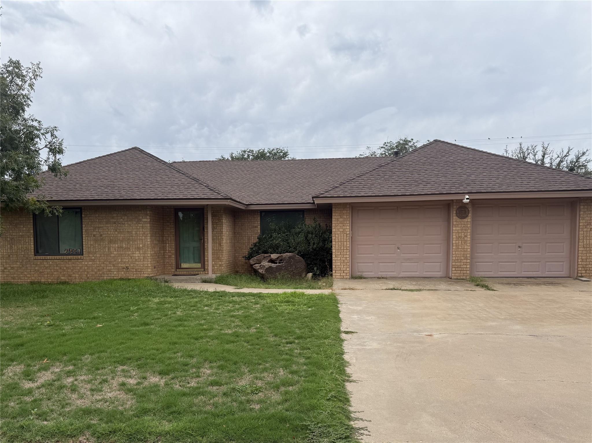 2034 Buffalo Drive, Levelland Tx 79336 Property Photo 1