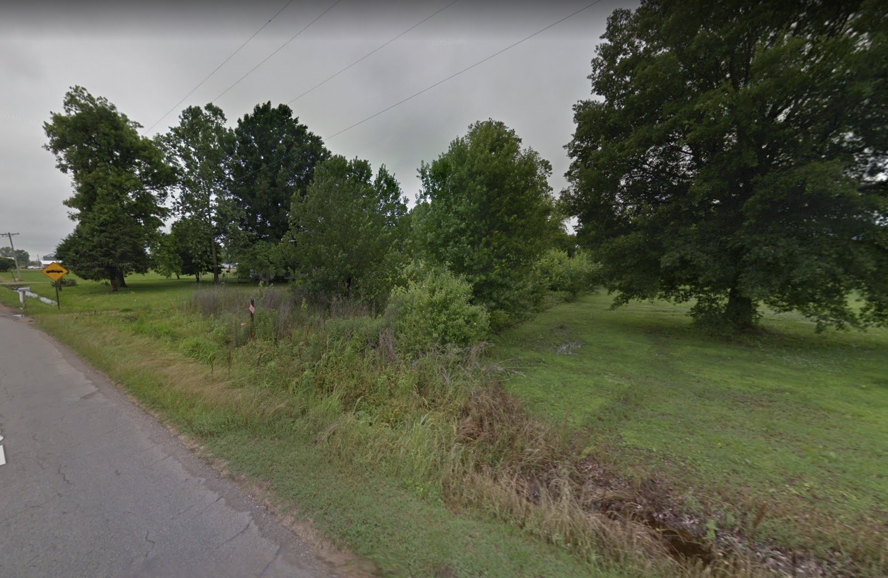 8220 Highway 256 Property Photo 3