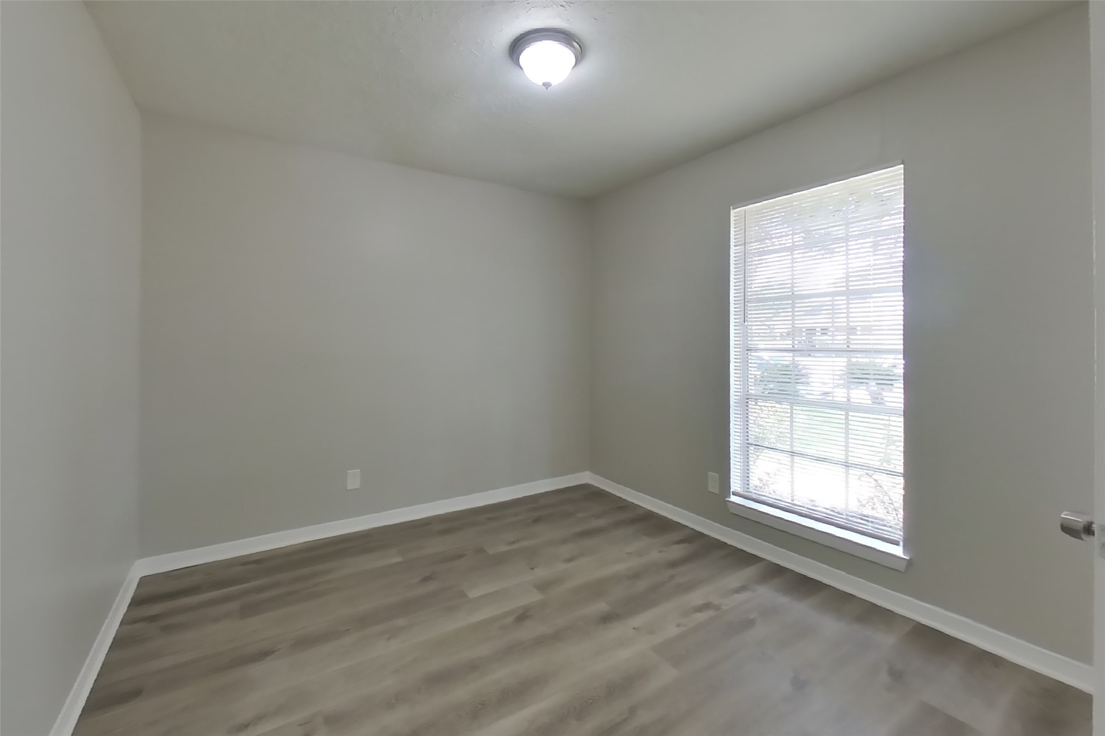 4427 Oakside Drive Property Photo 12