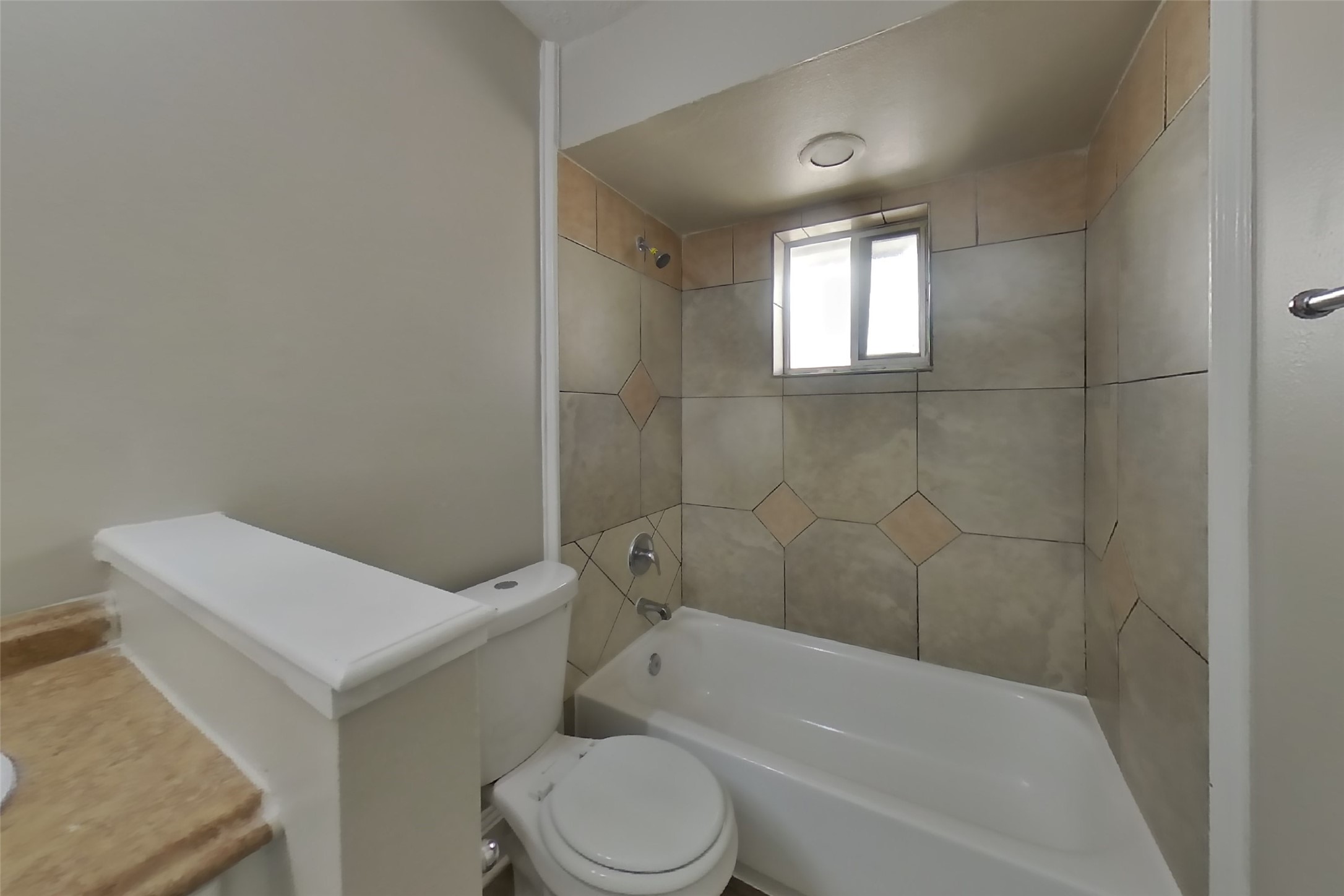 4427 Oakside Drive Property Photo 13