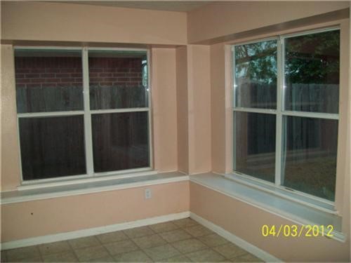 4702 Daisy Meadow Drive Property Photo 10
