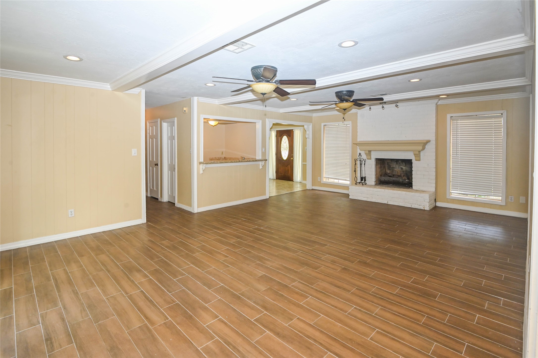 1830 Saddlecreek Drive Property Photo 3