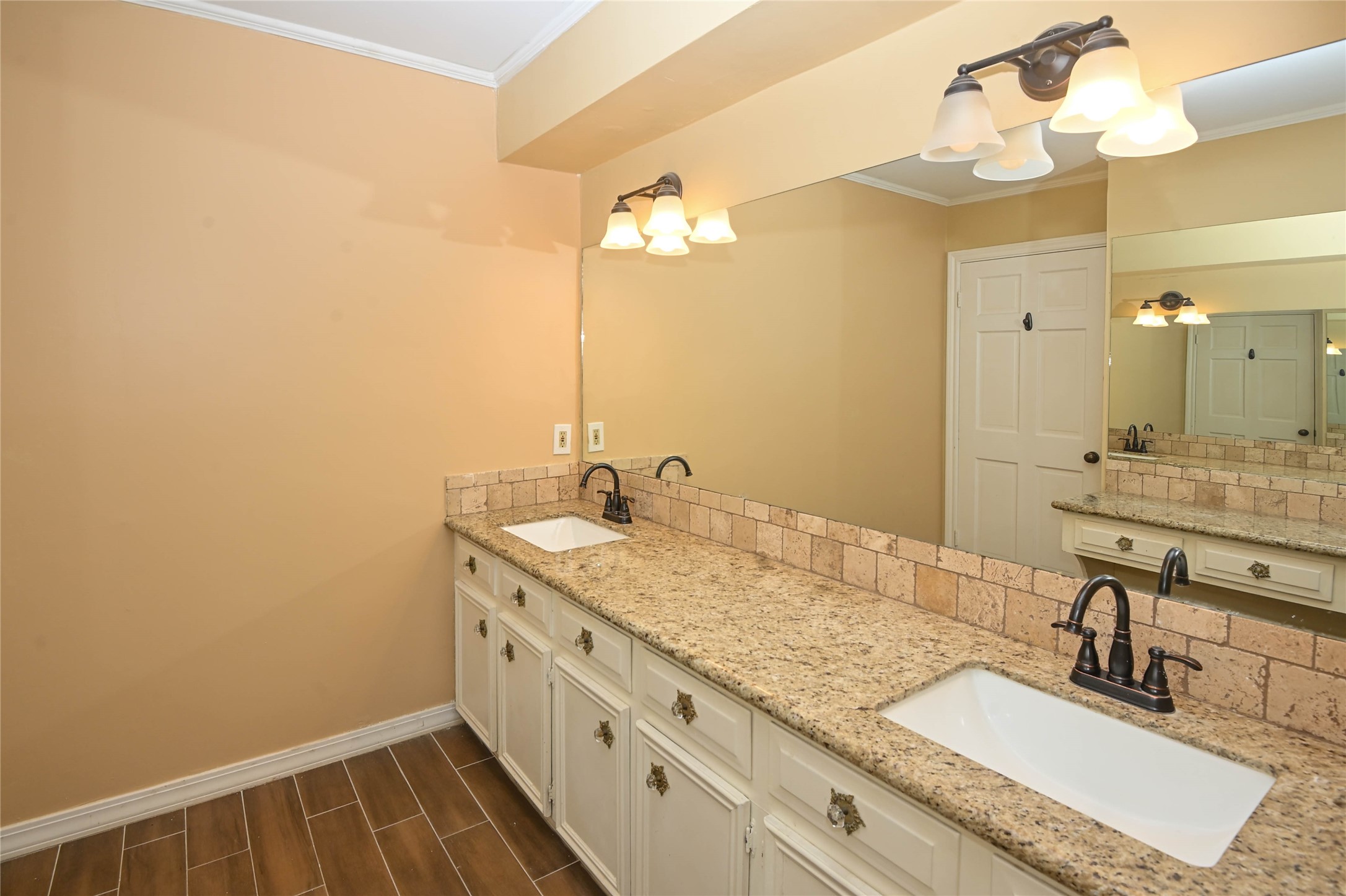 1830 Saddlecreek Drive Property Photo 29