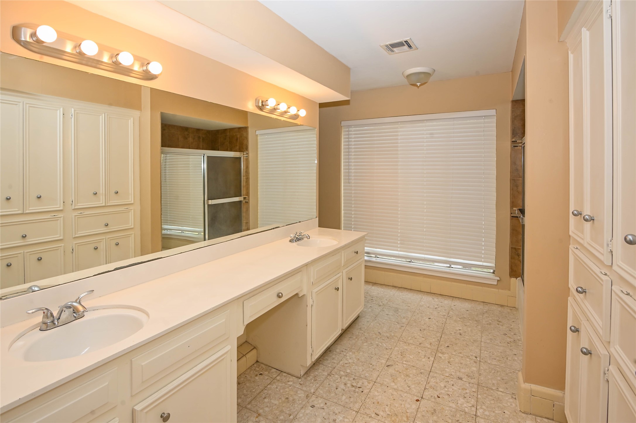 1830 Saddlecreek Drive Property Photo 31