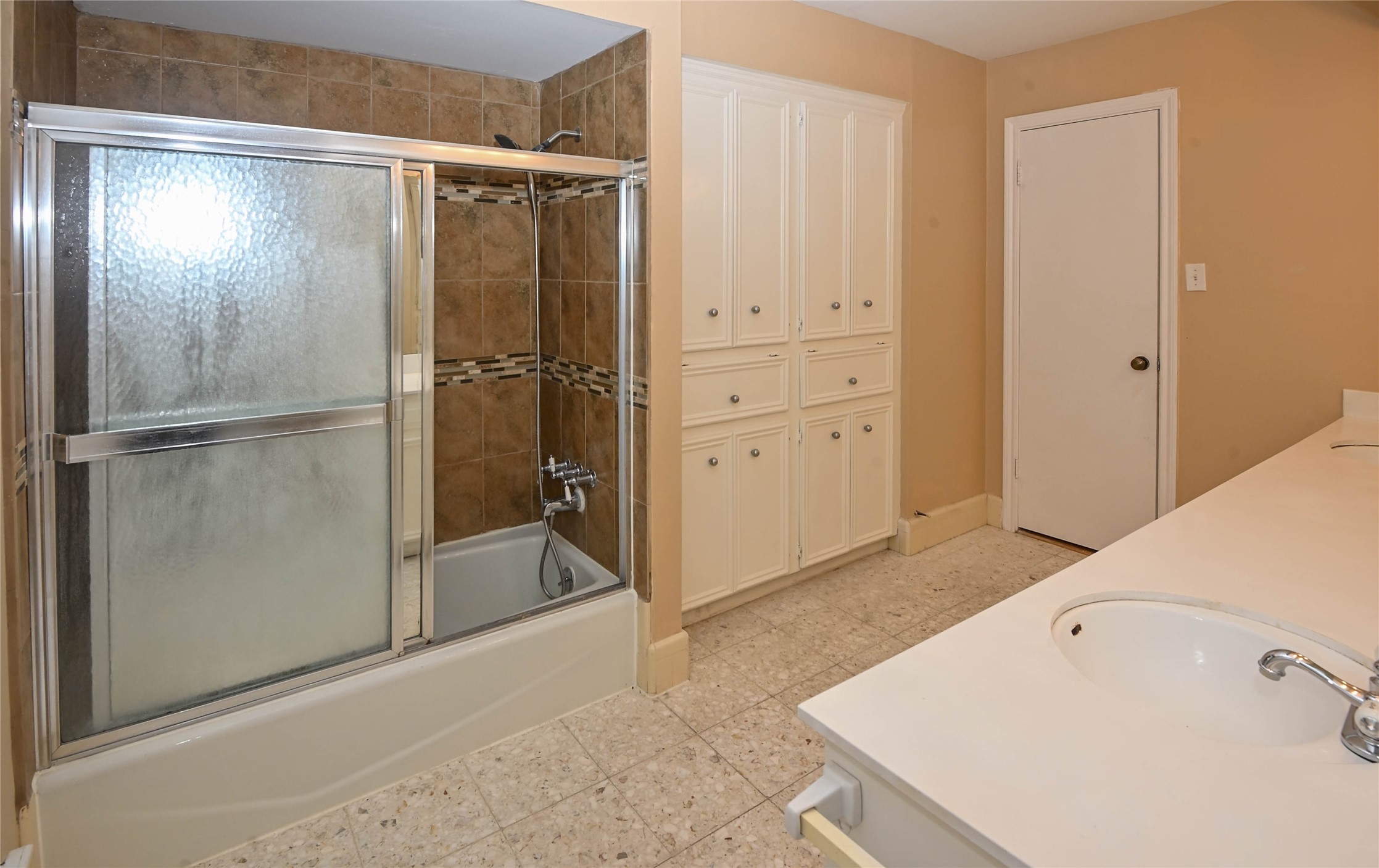 1830 Saddlecreek Drive Property Photo 32