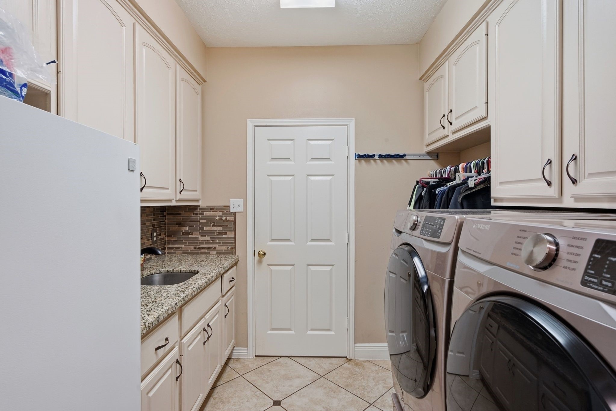 15953 1st Street Property Photo 7