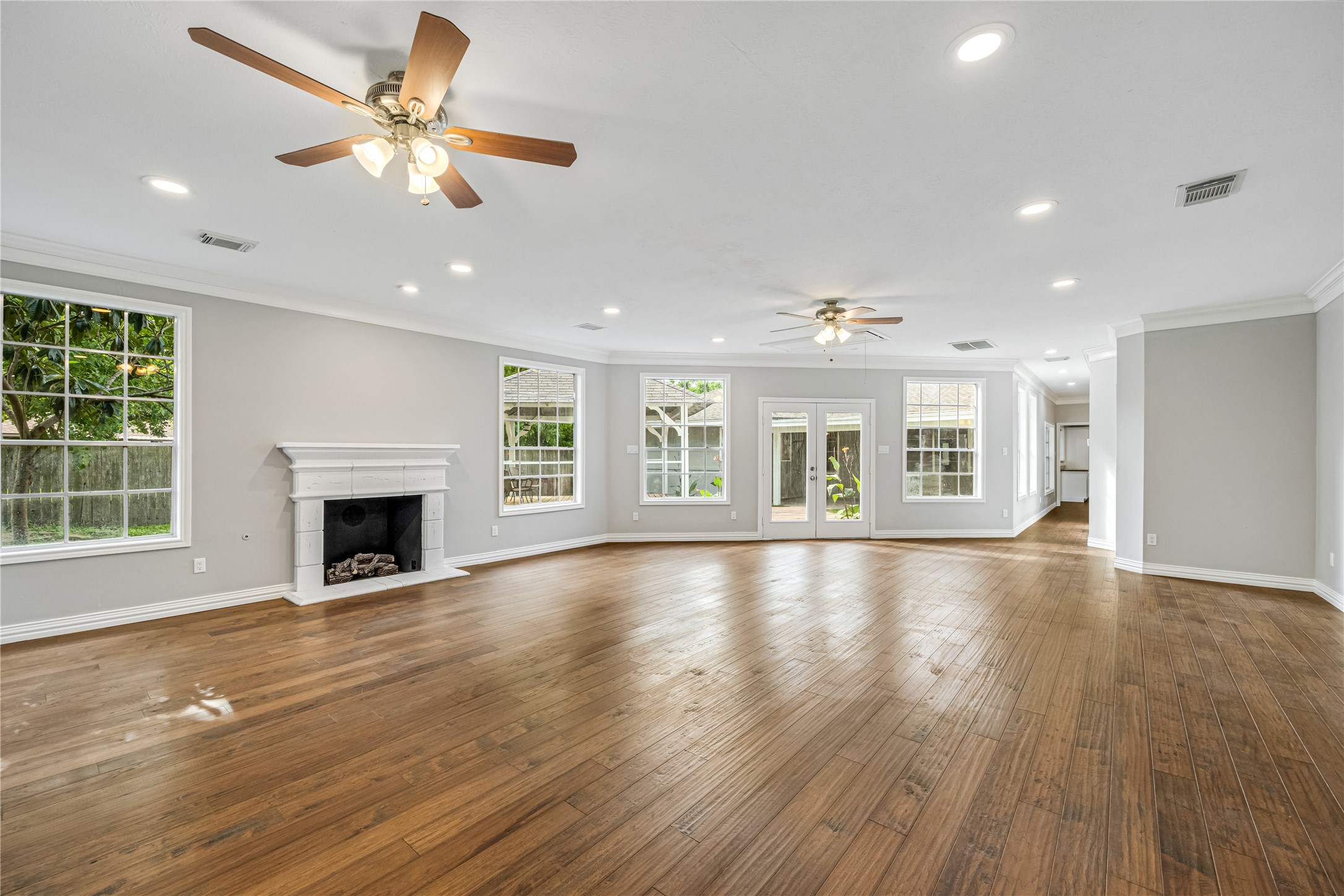 9806 Tanager Lane Property Photo 15