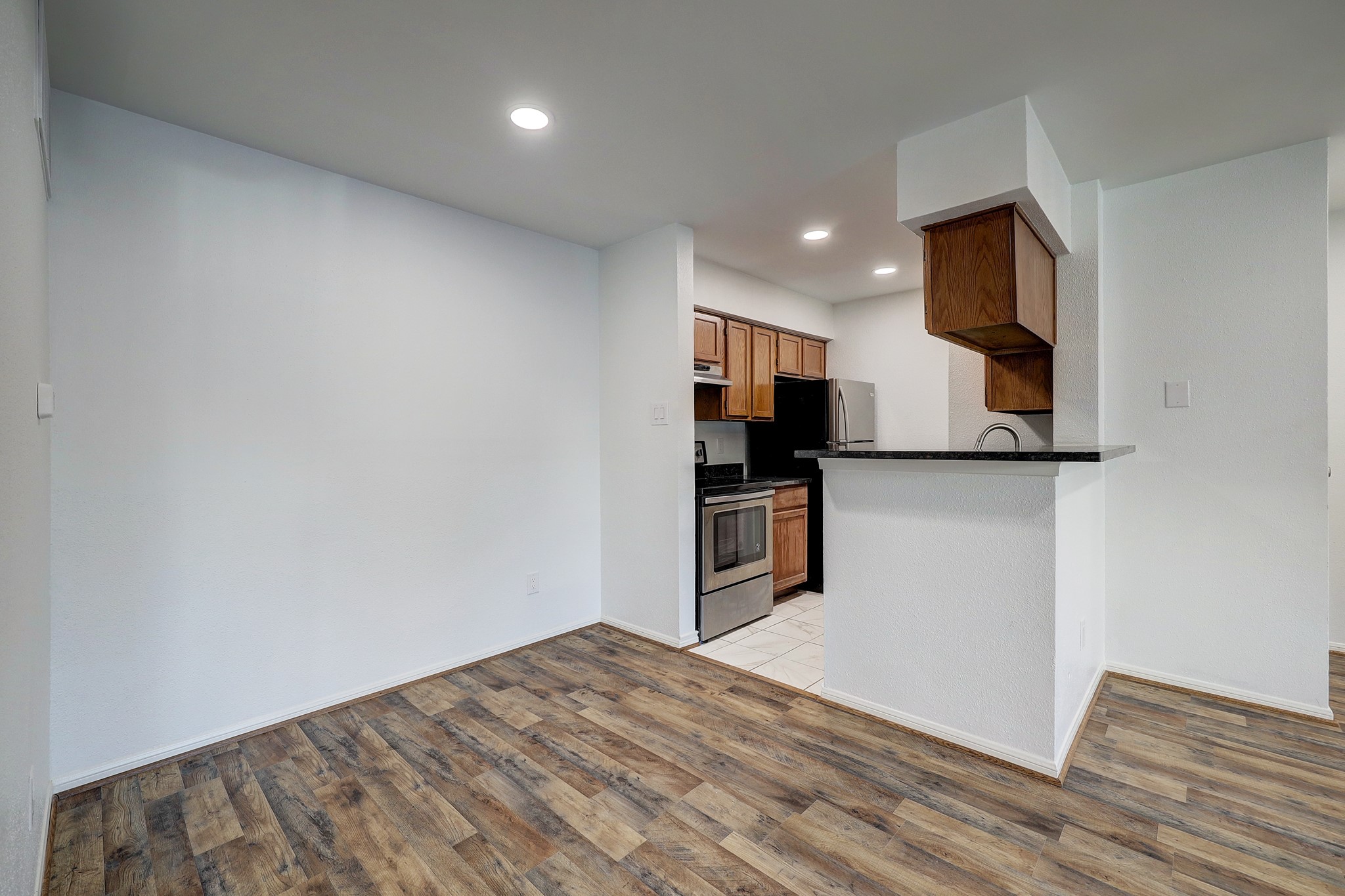 11201 Lynbrook Drive 3818 Property Photo 2