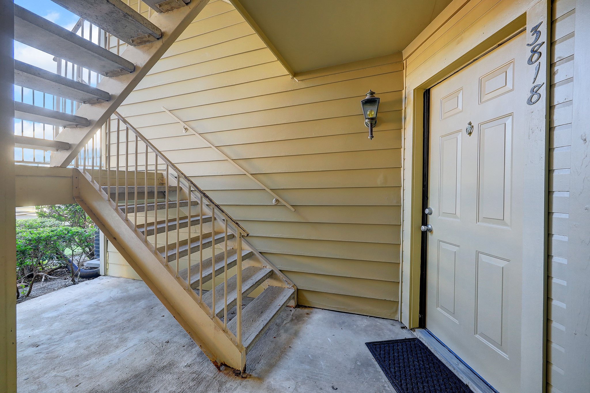 11201 Lynbrook Drive 3818 Property Photo 10