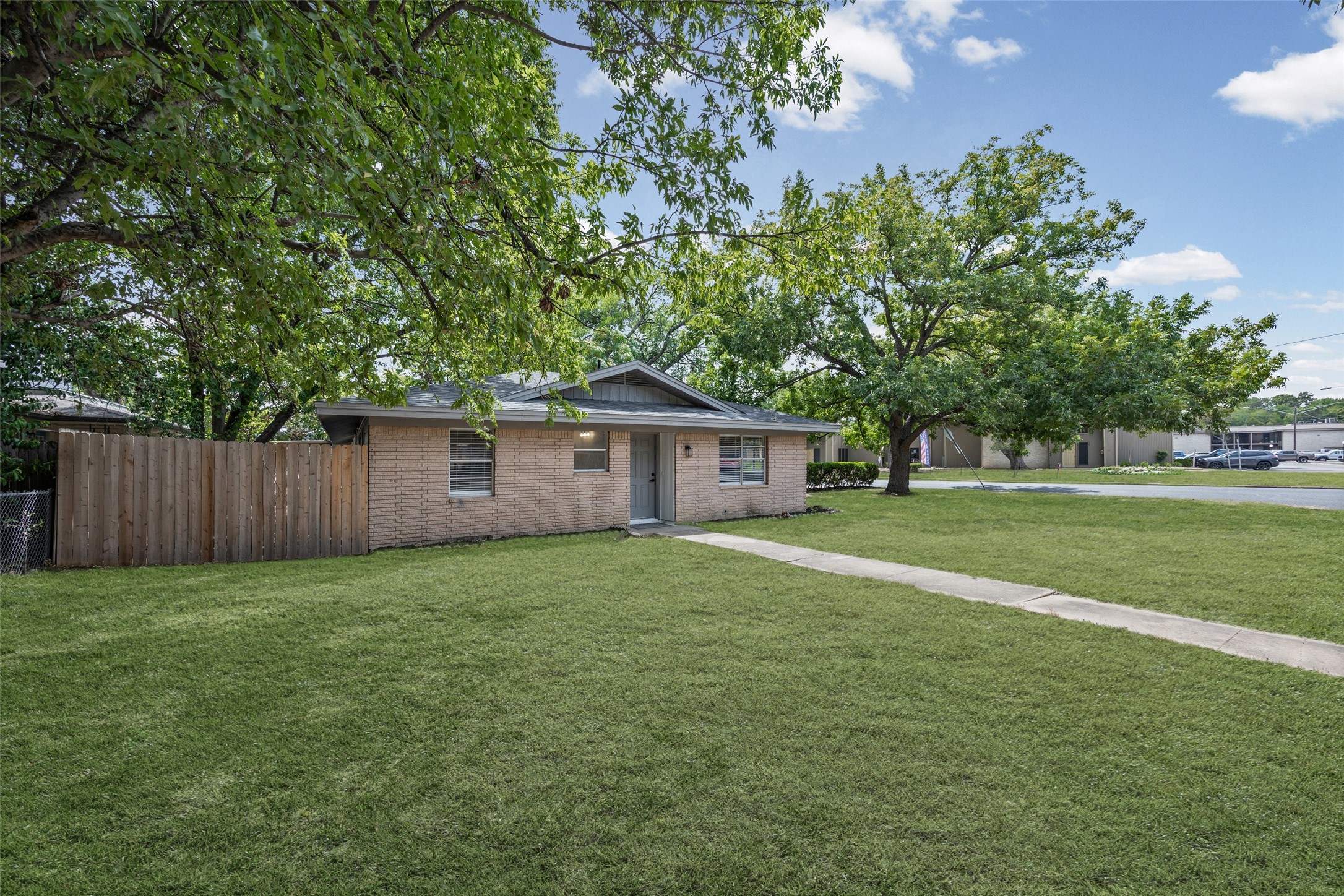 2804 Saint Edwards Circle Property Photo 1