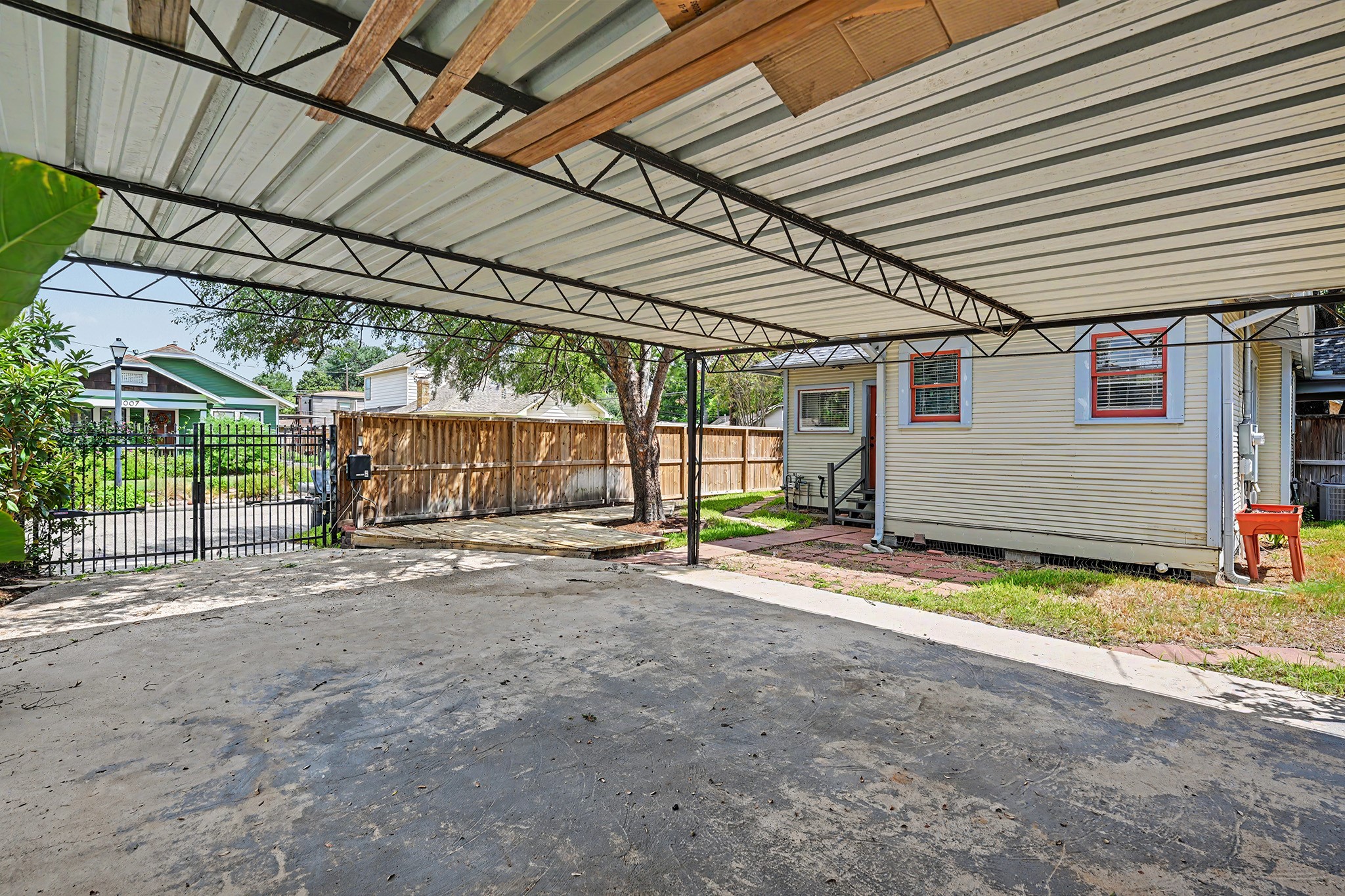 4035 Michaux Street Property Photo 20