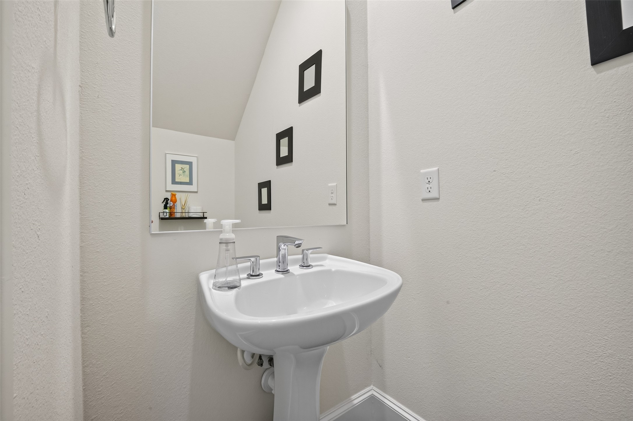 2703 Kinsley Oaks Drive Property Photo 20