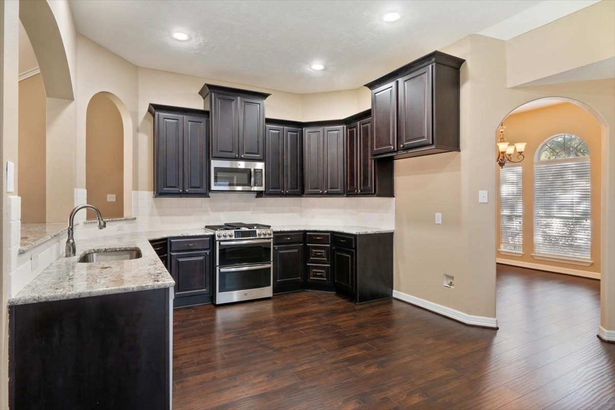 20518 Indian Grove Ln Property Photo 6