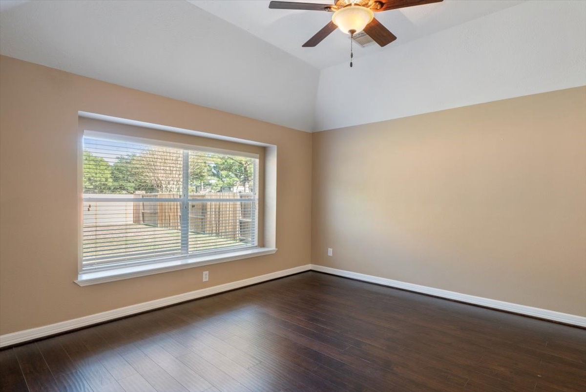 20518 Indian Grove Ln Property Photo 9