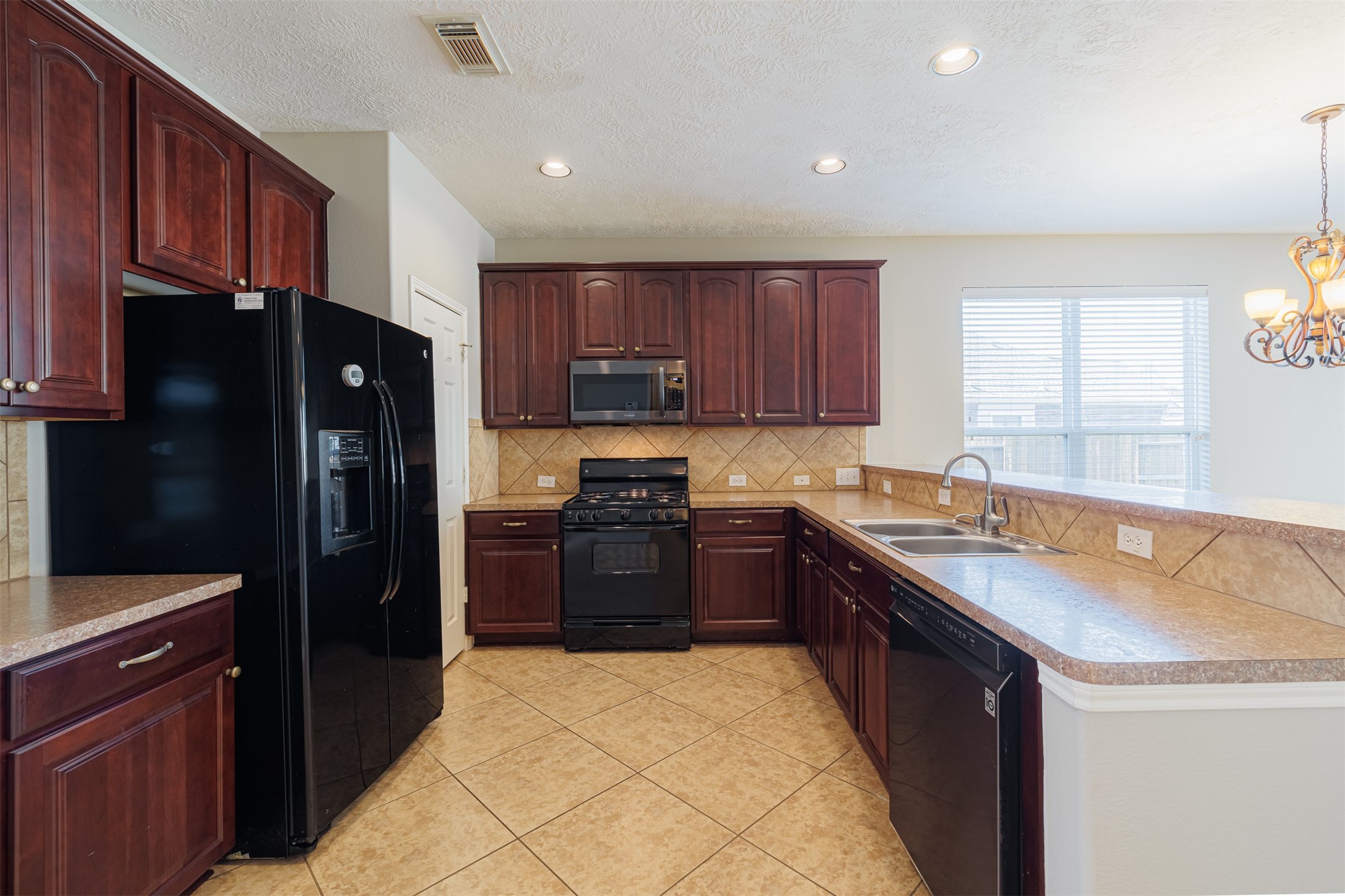 8322 Encinitas Cove Drive Property Photo 5