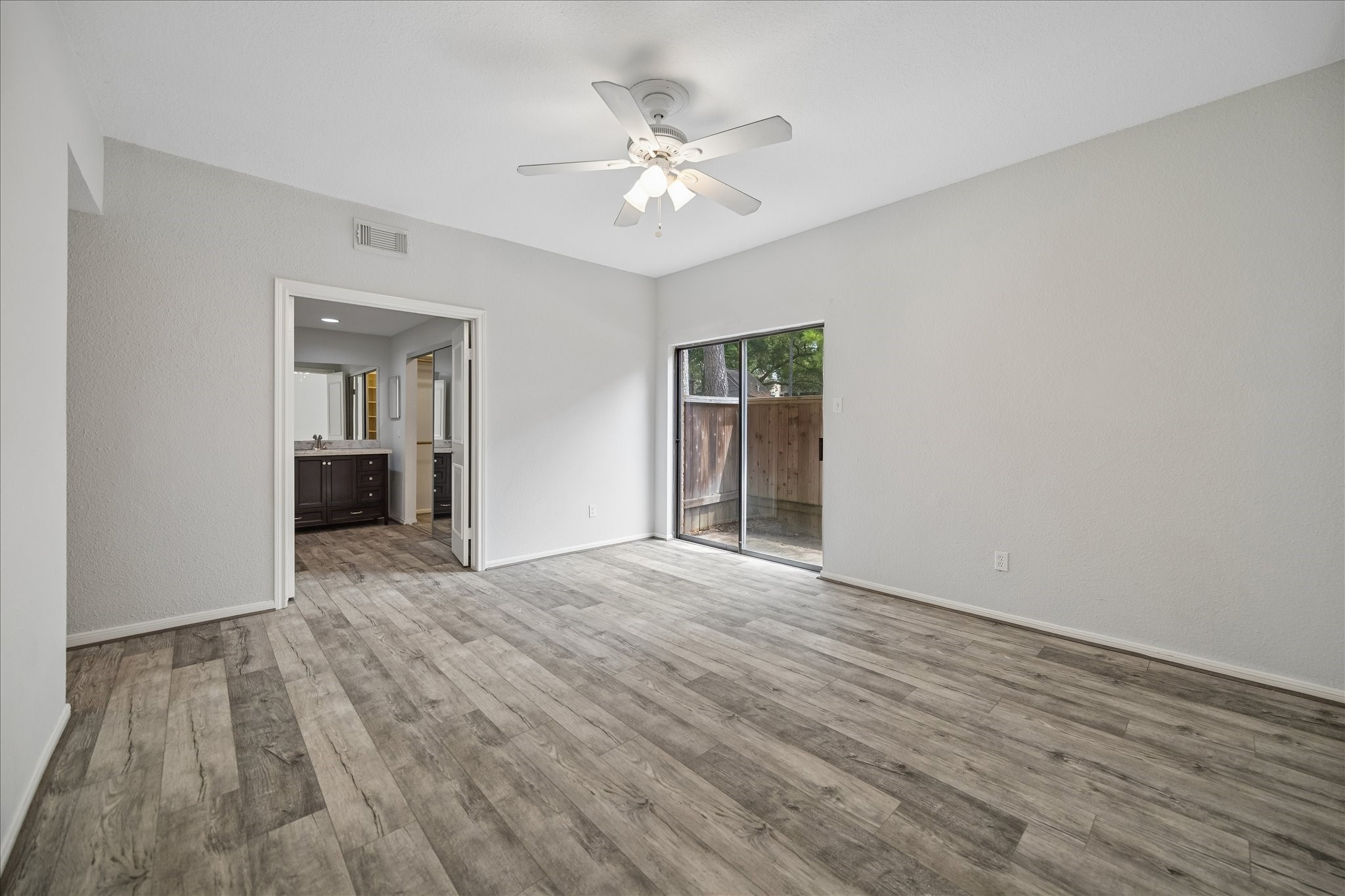 11711 Memorial Drive 645 Property Photo 4