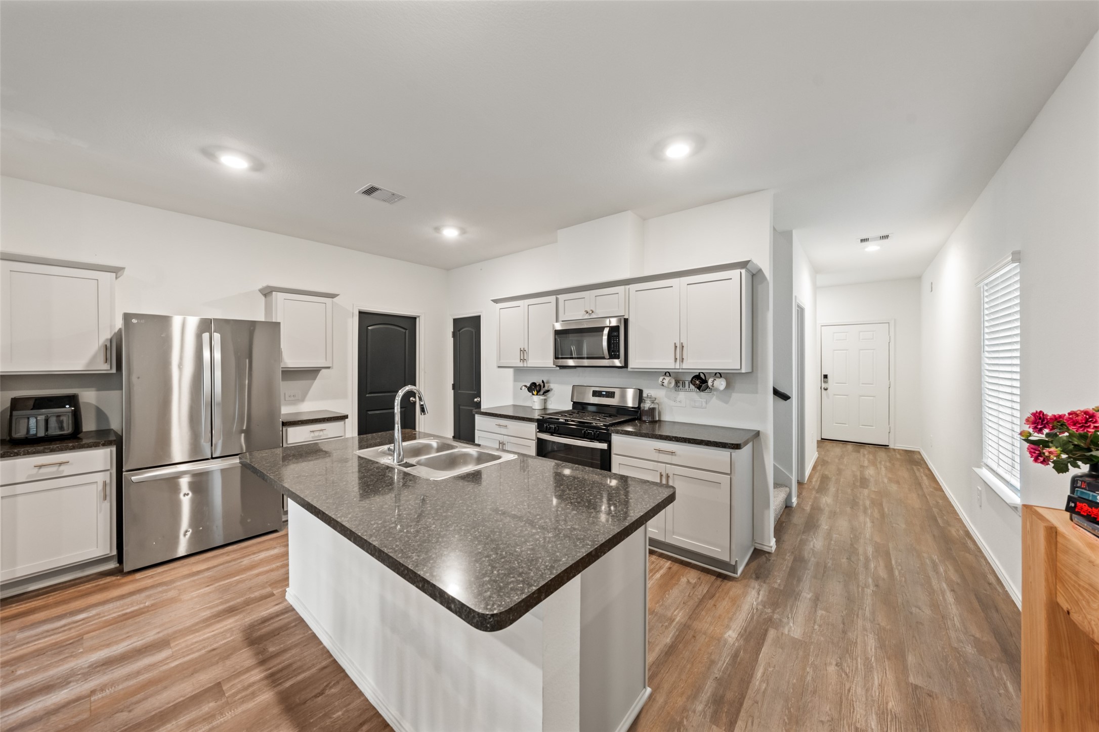 6010 Canyon Dawn Drive Property Photo 4