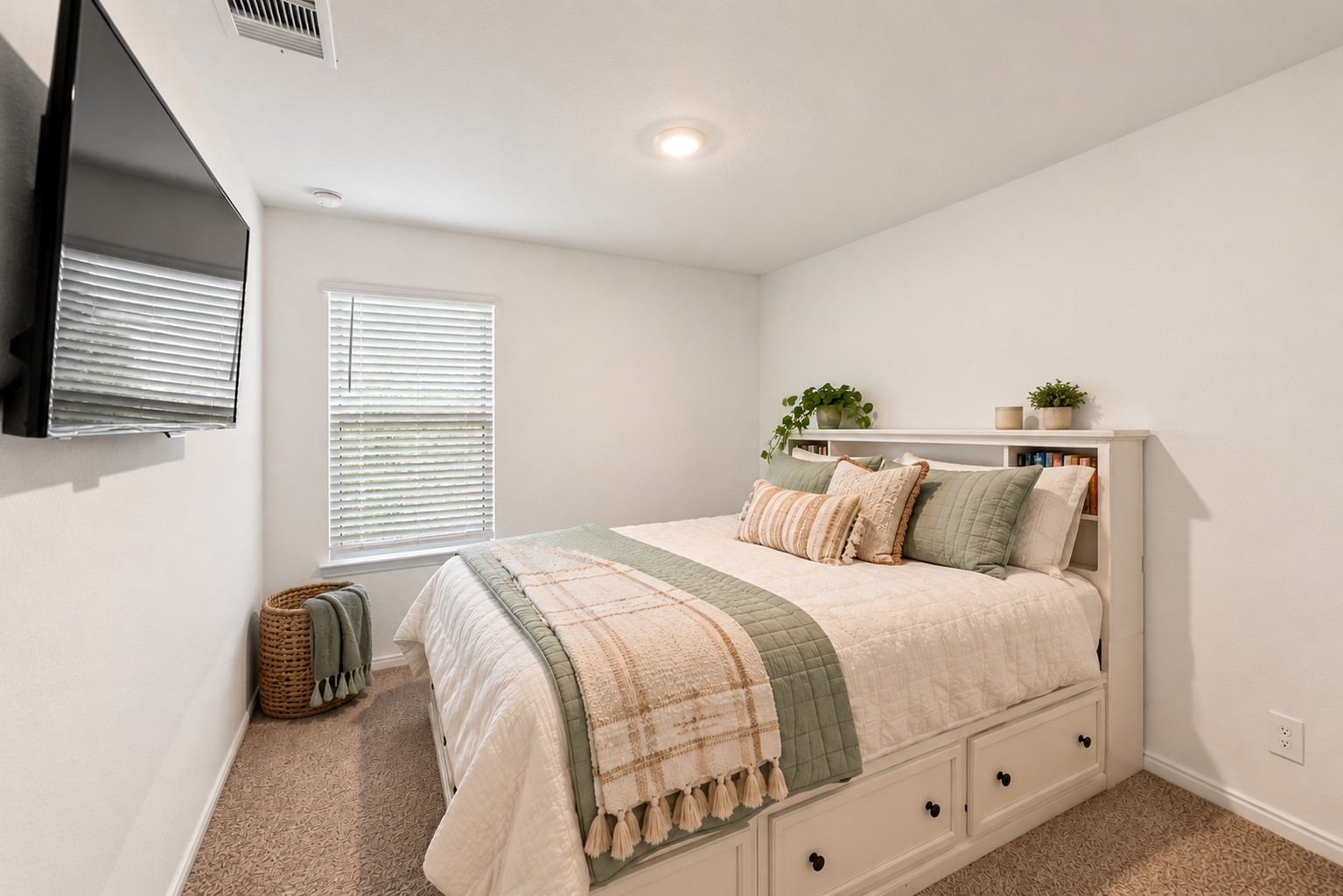6010 Canyon Dawn Drive Property Photo 14
