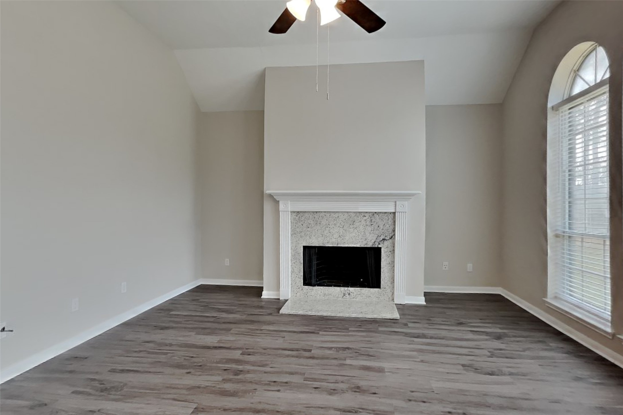 11414 Oak Lake Glen Circle Property Photo 5