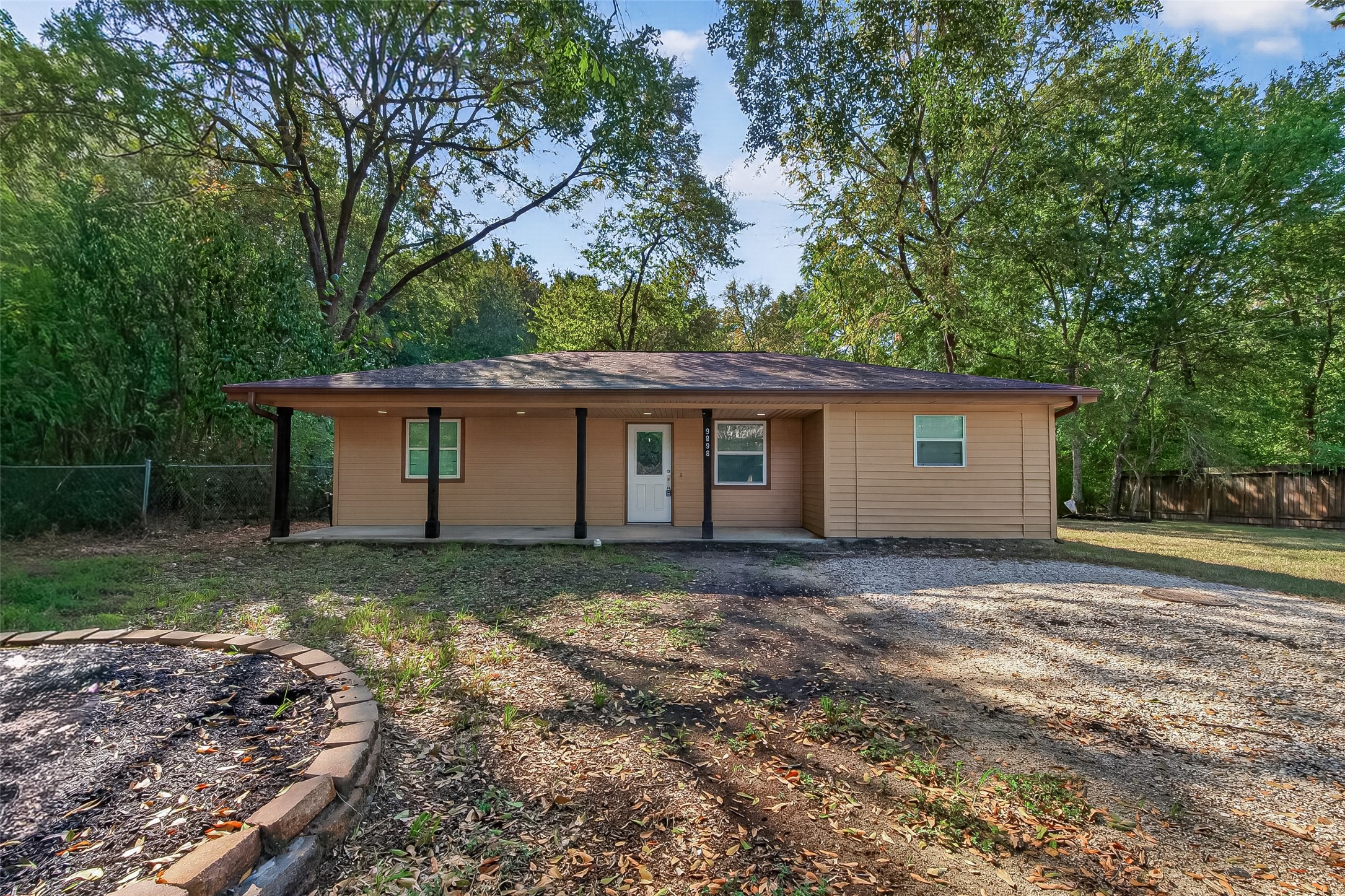 9898 Arbor Oak Property Photo 2