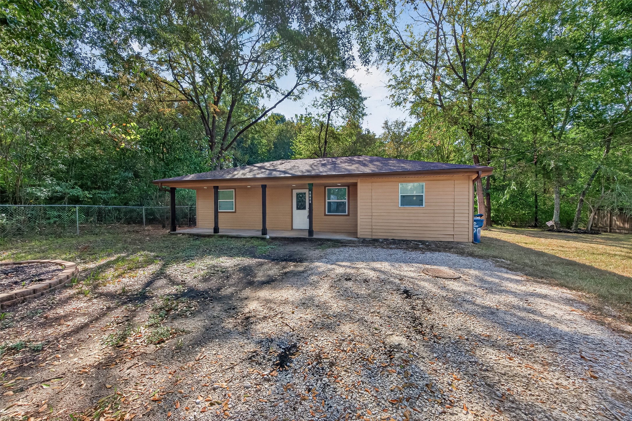 9898 Arbor Oak Property Photo 3