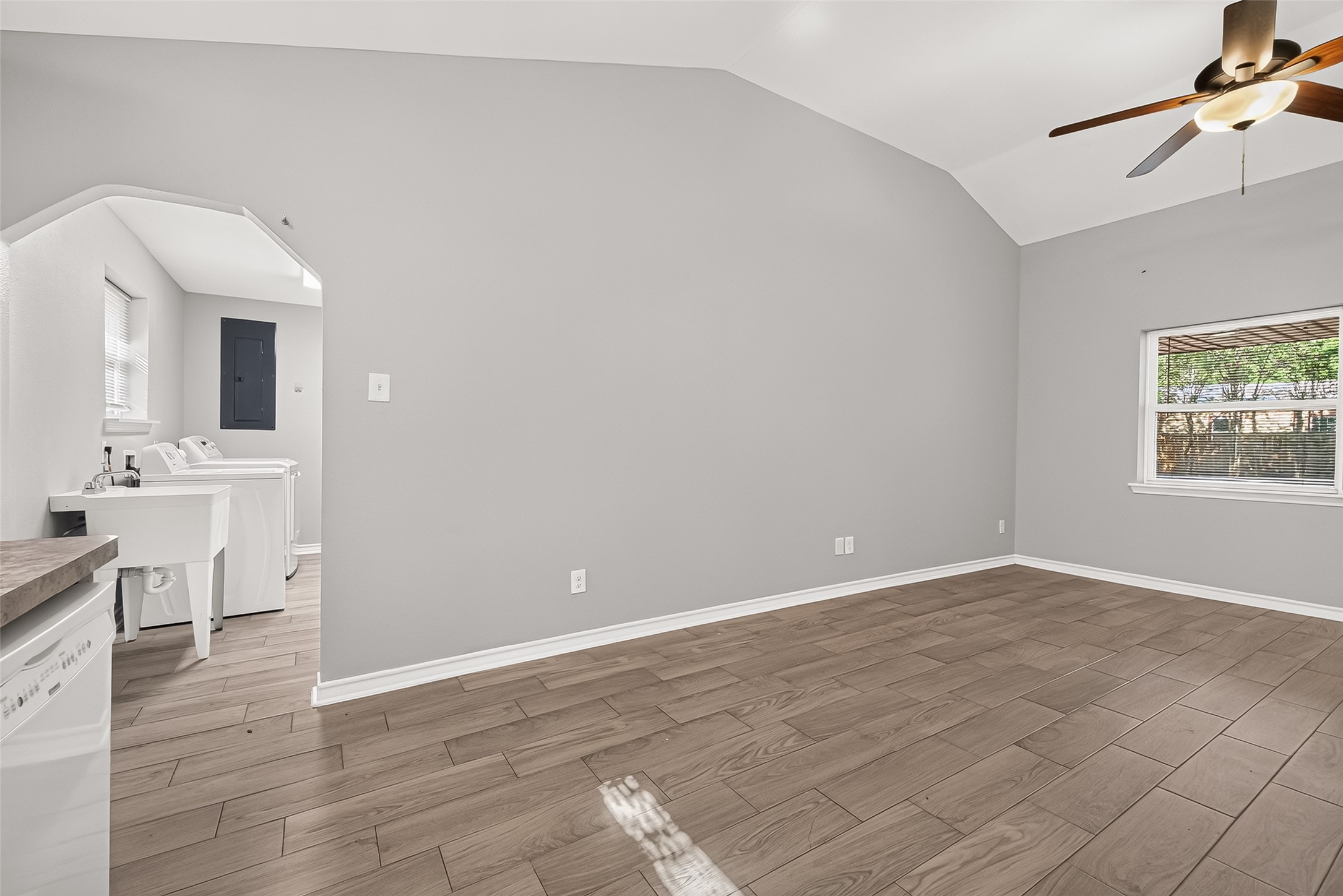 9898 Arbor Oak Property Photo 10