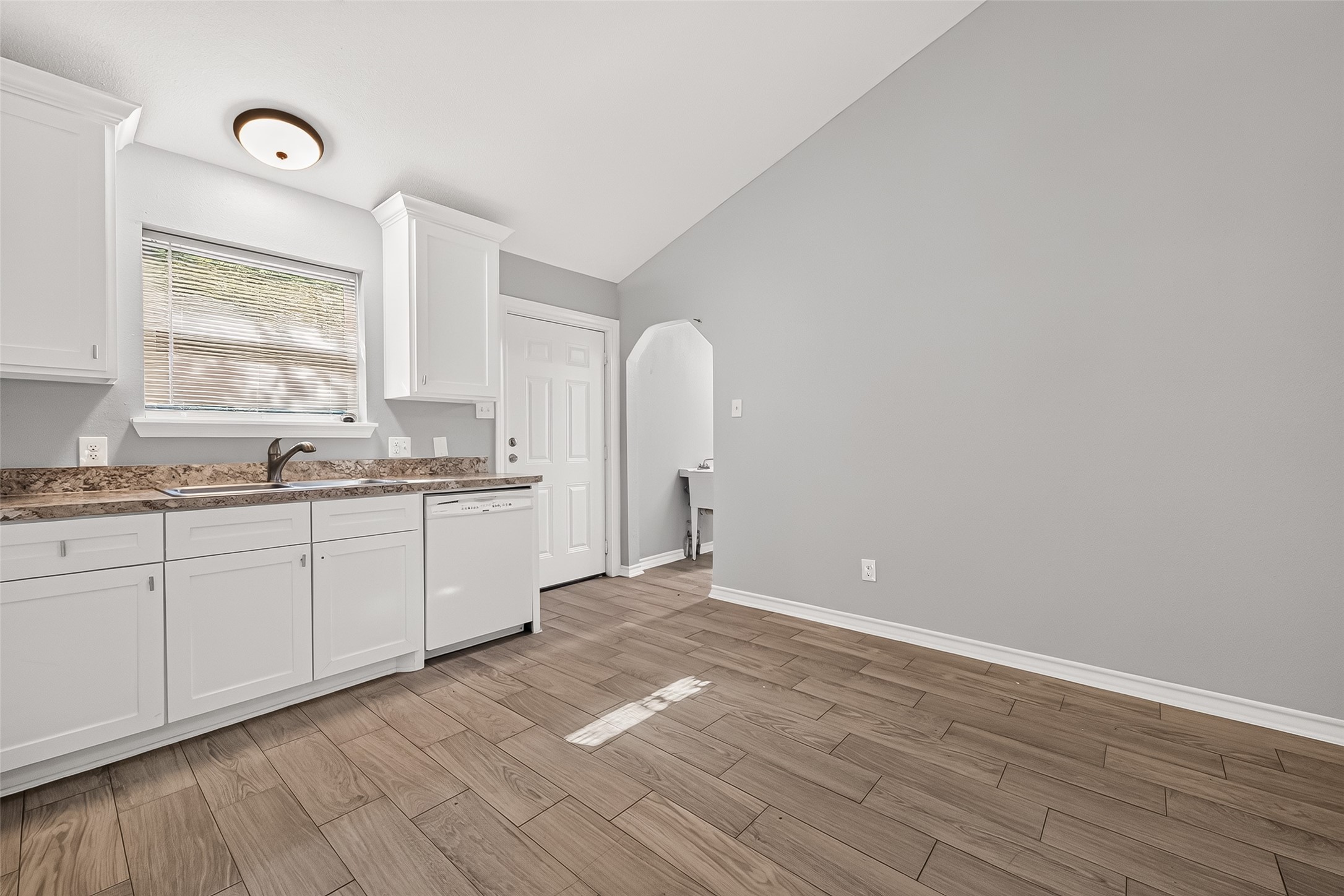 9898 Arbor Oak Property Photo 11