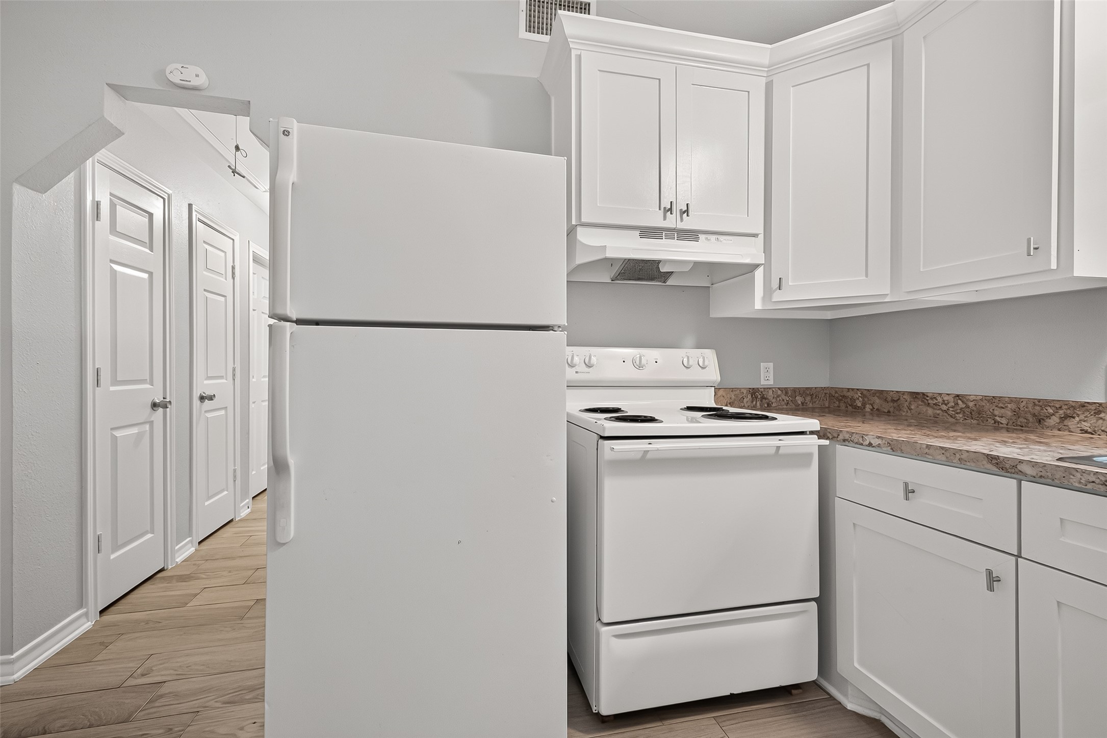 9898 Arbor Oak Property Photo 14