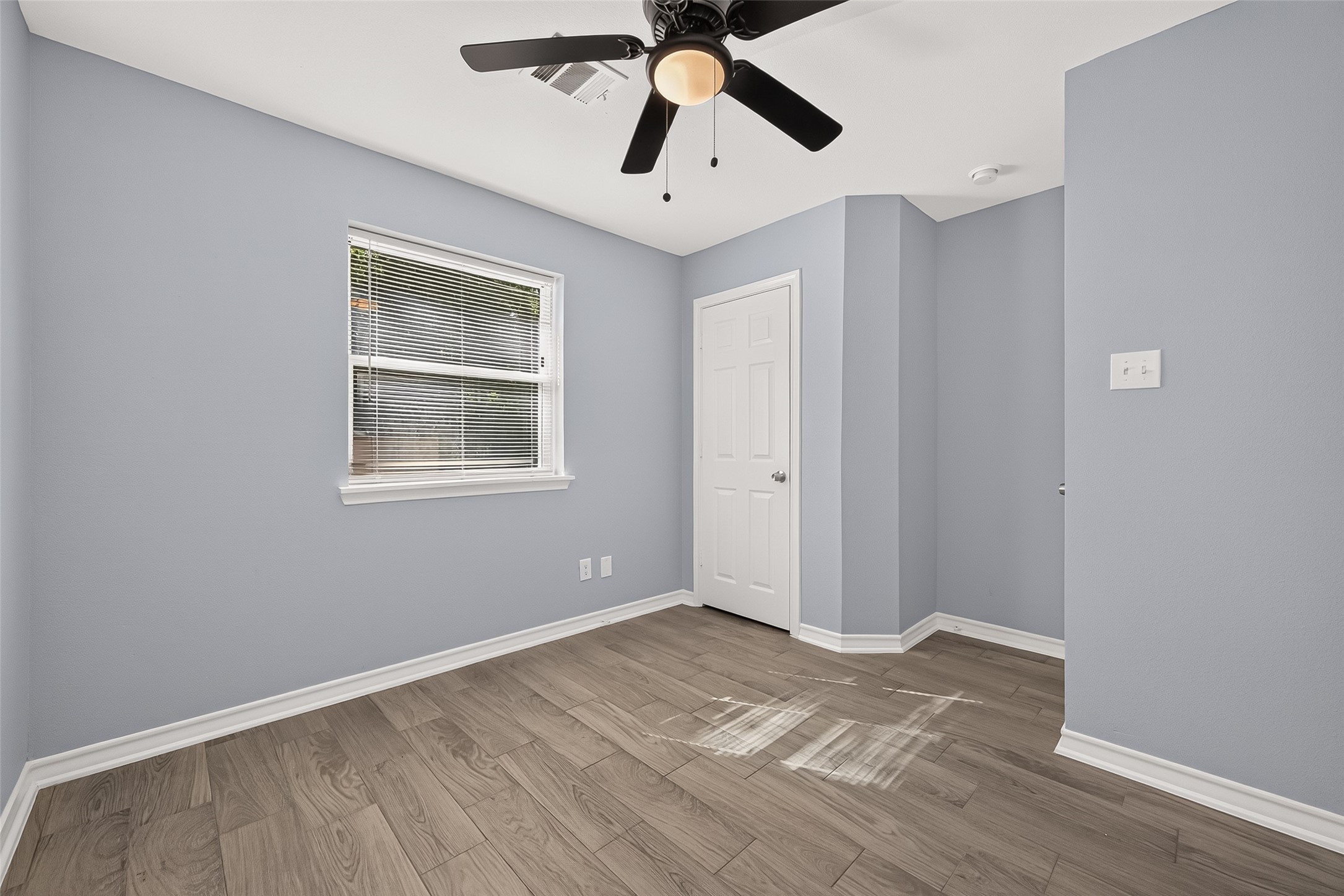 9898 Arbor Oak Property Photo 25