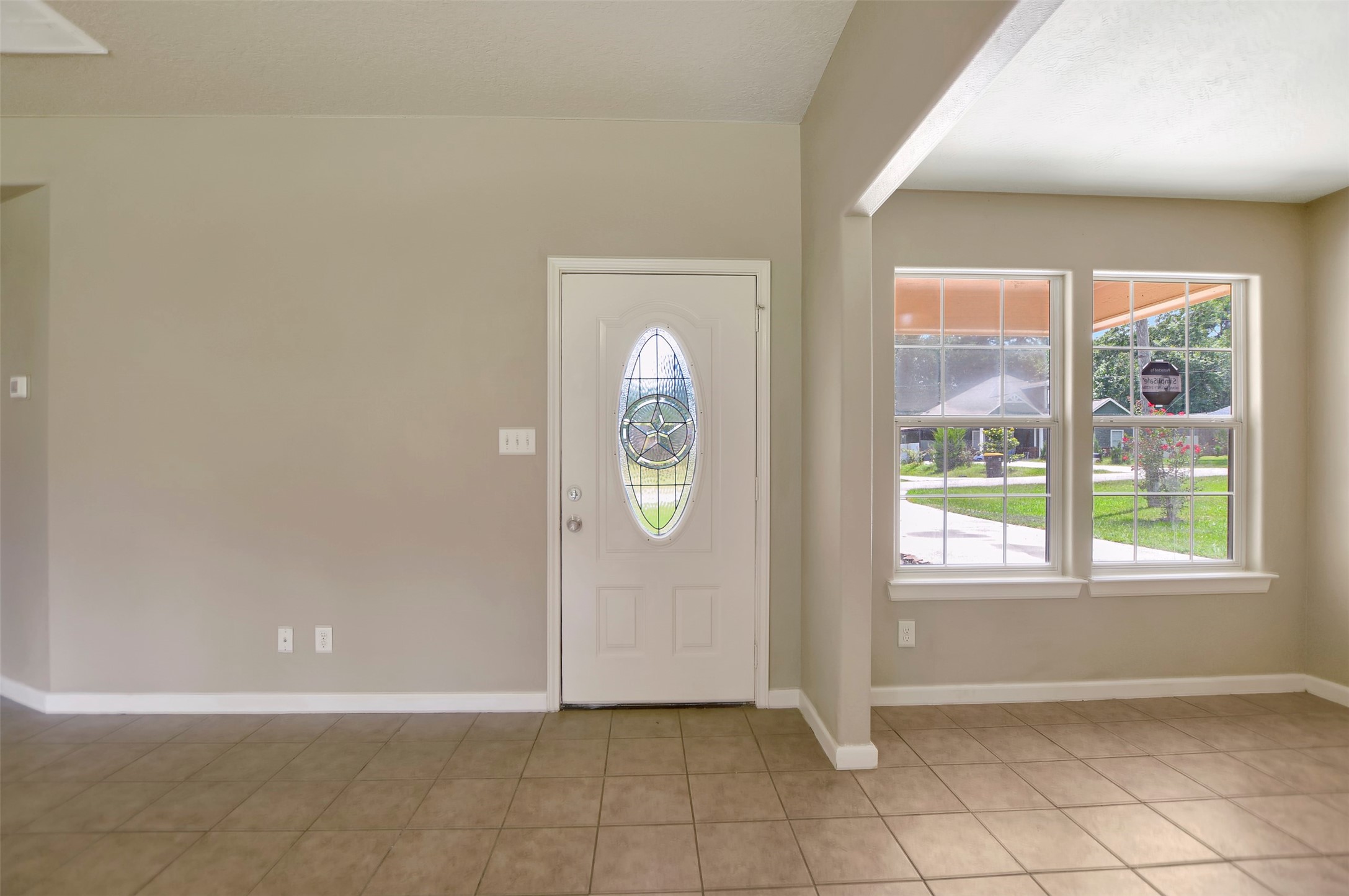 10731 Royal Terrell Drive Property Photo 3