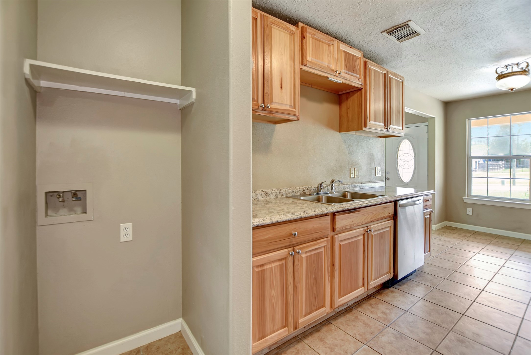 10731 Royal Terrell Drive Property Photo 16