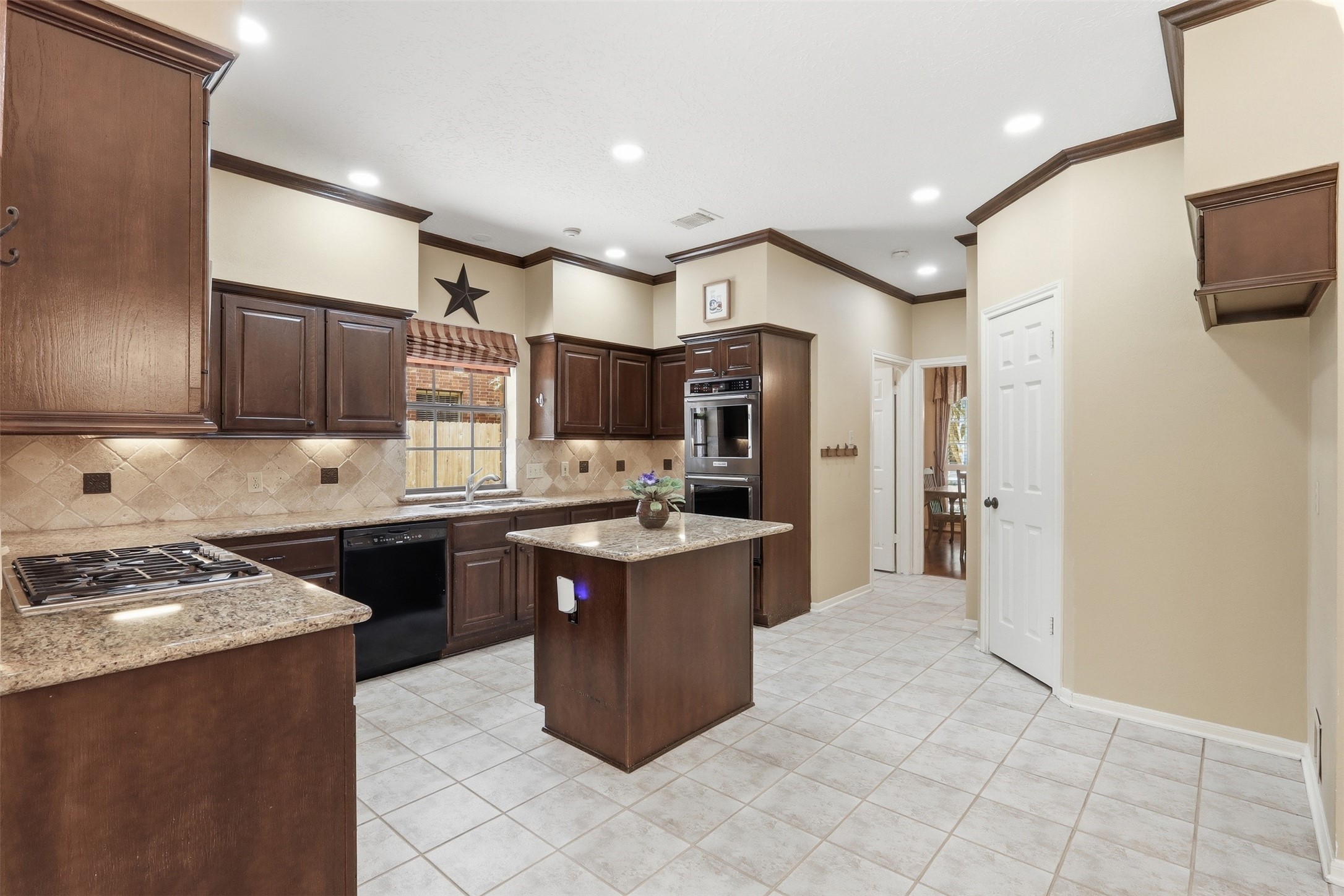 27 N Duskwood Place Property Photo 13