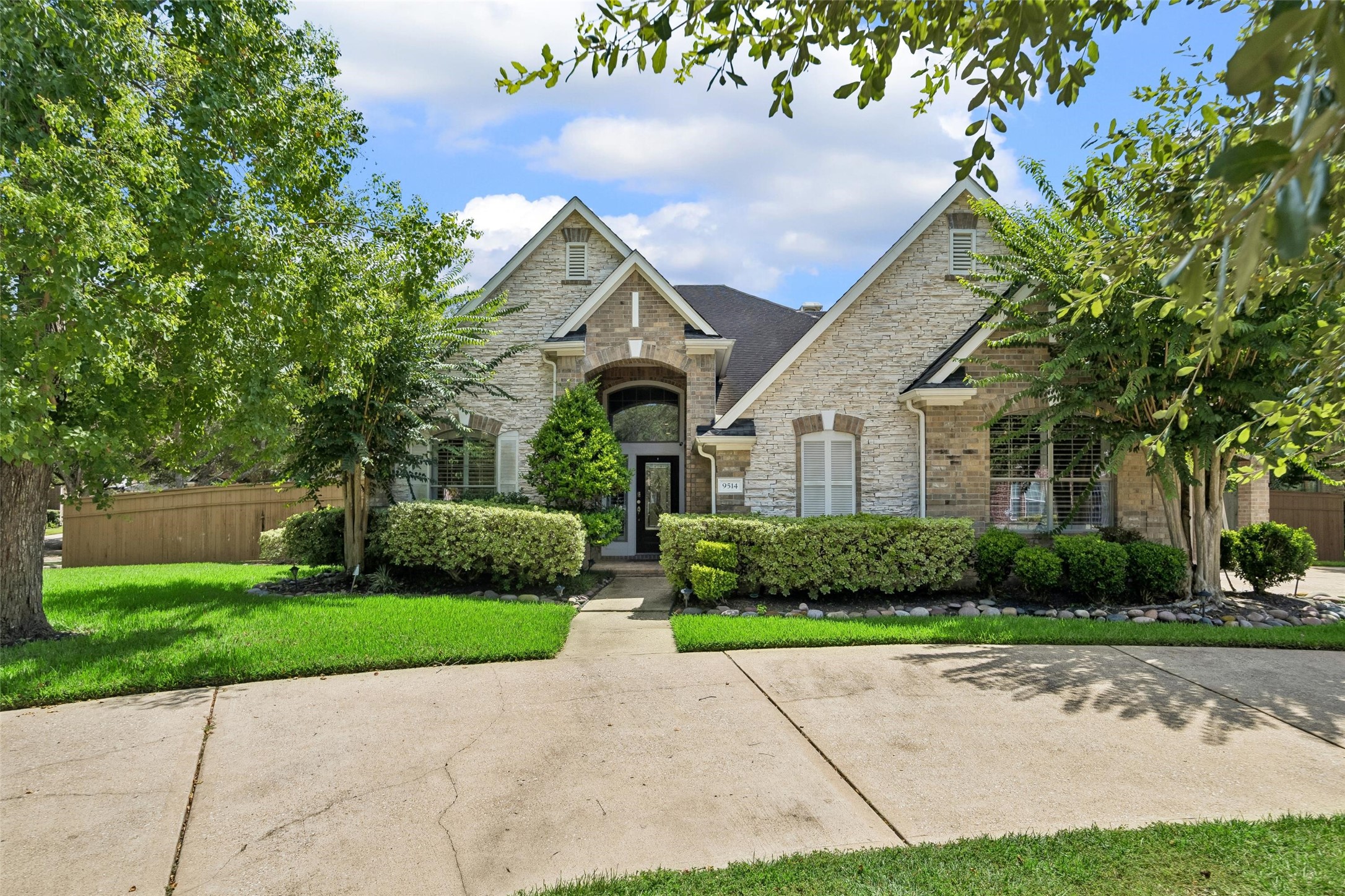 9514 Tallow Court Property Photo