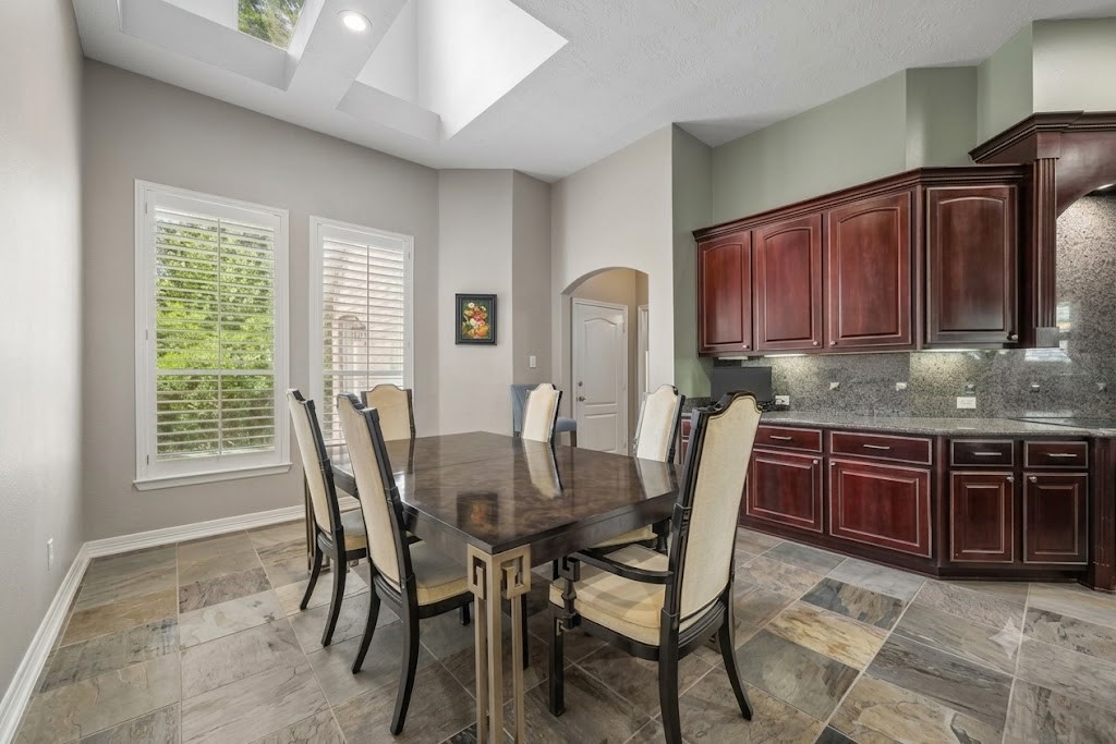 9514 Tallow Court Property Photo 11