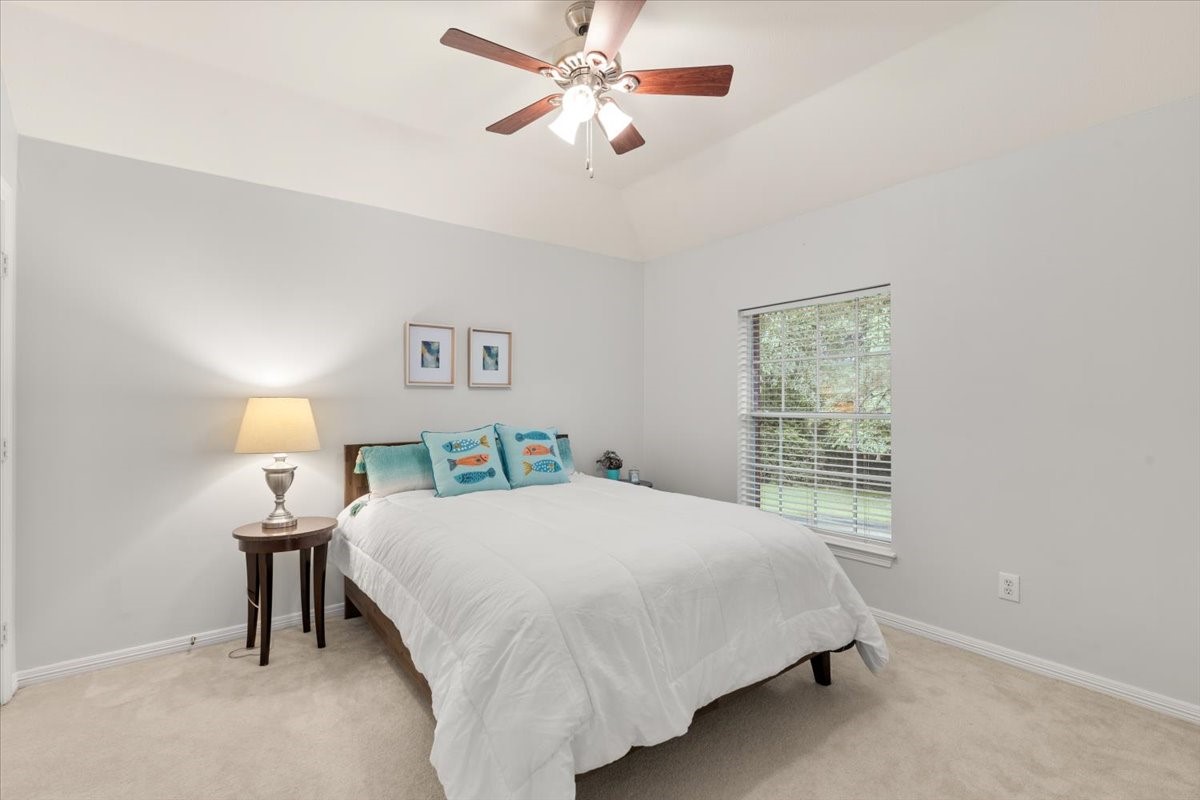 3102 Silverberry Trail Property Photo 23