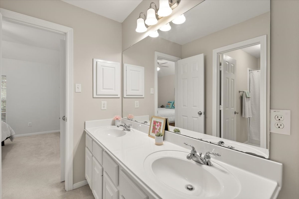 3102 Silverberry Trail Property Photo 27