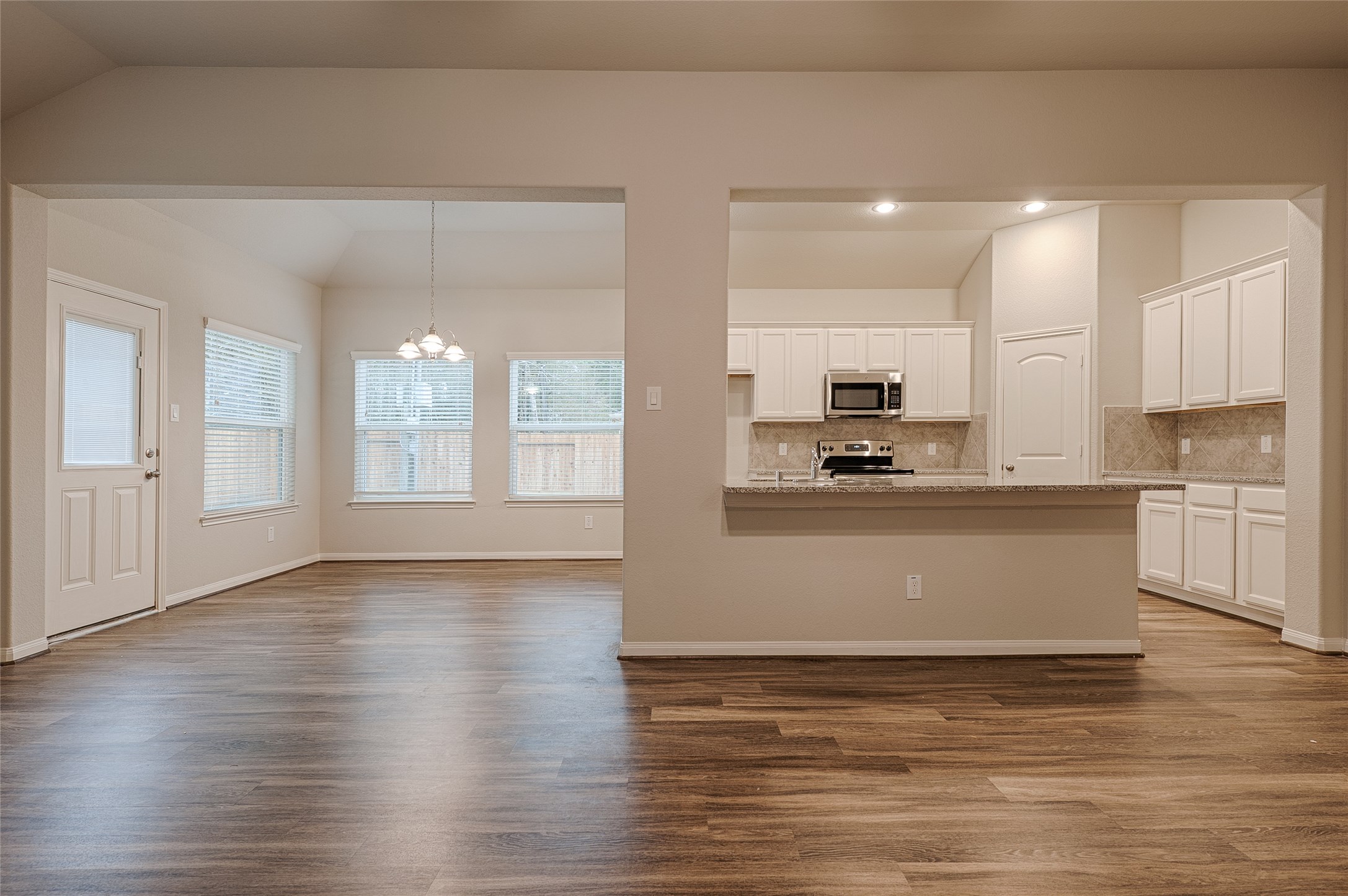 11028 Ondrea Property Photo 5