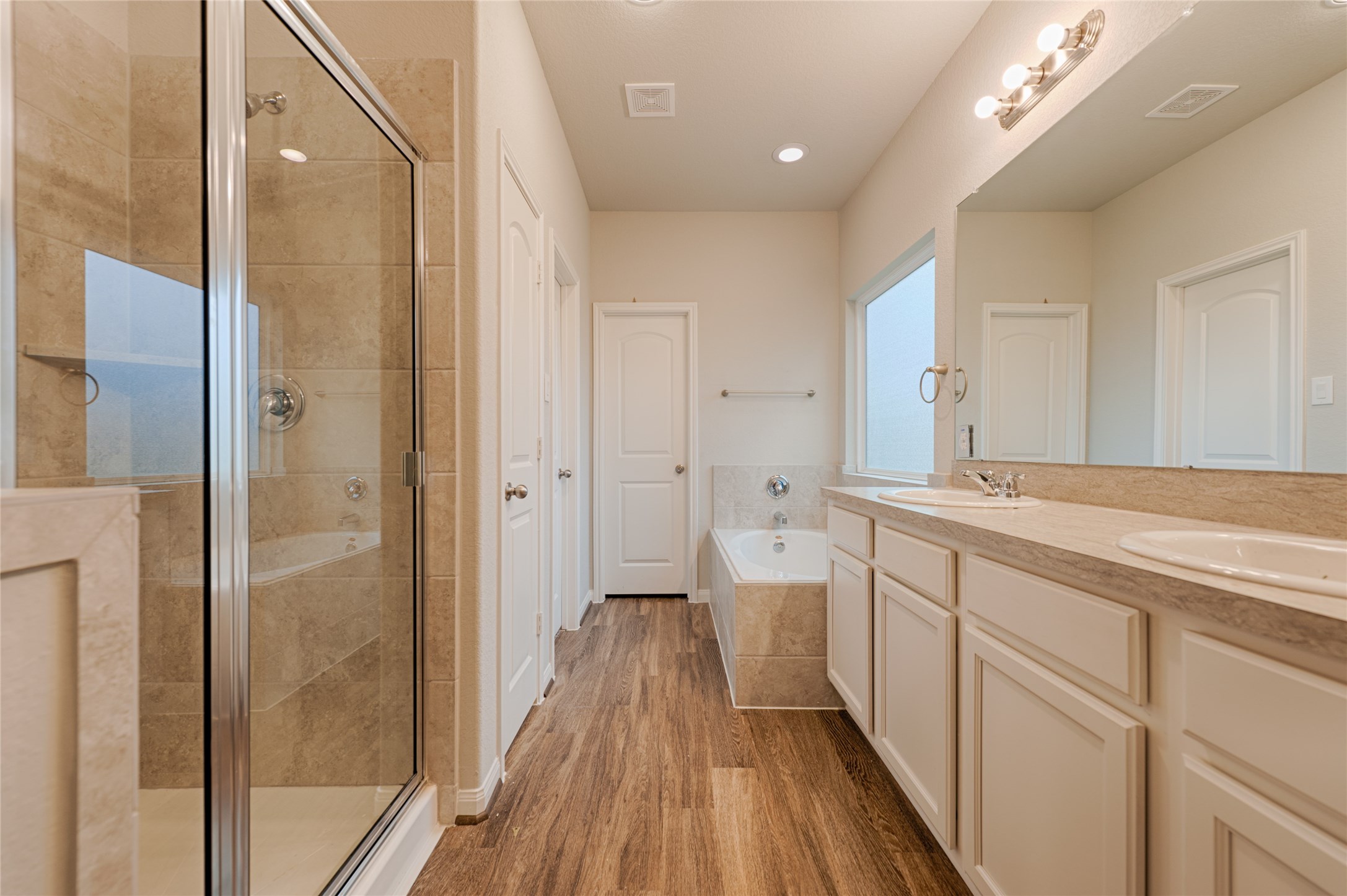 11028 Ondrea Property Photo 8